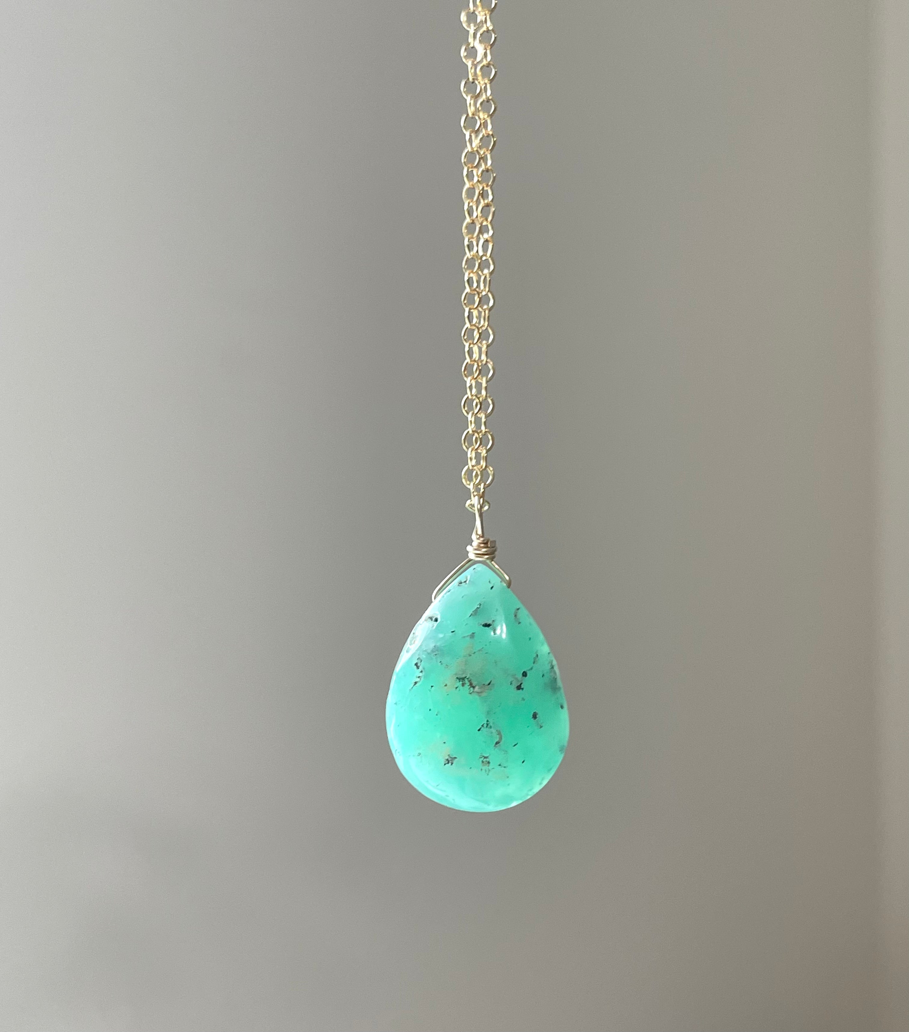 Natural Chrysoprase Gemstone Pendant Necklace for Women - Elegant Green Stone Jewelry Gift for Birthday, Anniversary & Special Occasions