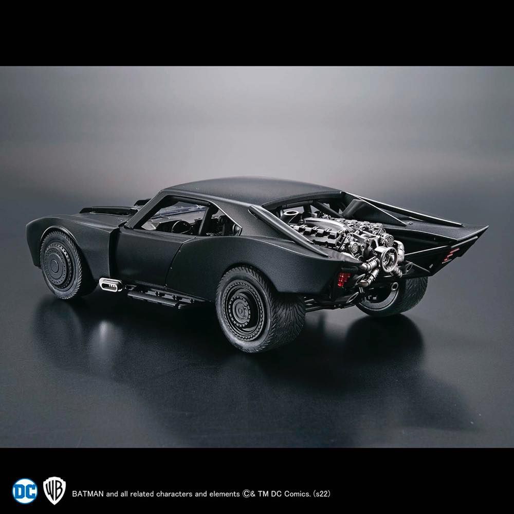 Bandai 1/35 The Batman 2022 Batmobile Model Kit [The Batman Version] - Collectible Movie Car Model for Display & Gifts