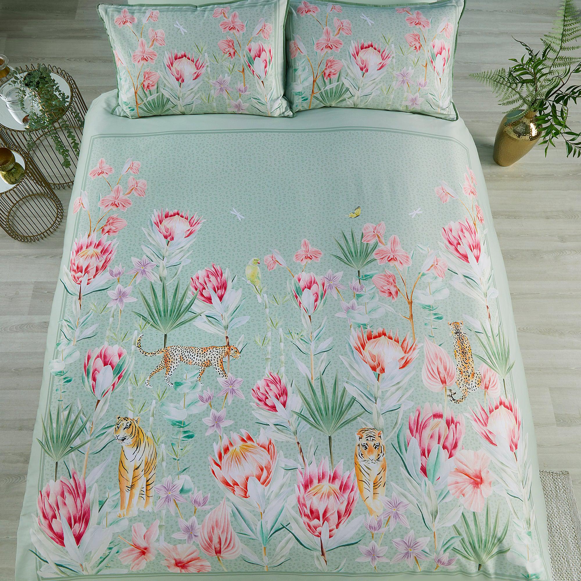 Tropical Leopard Print Duvet Cover Set - Green Jungle Animal Theme Bedding for Boho & Safari Decor - Perfect for Bedroom, Guest Room & Vacation Rental