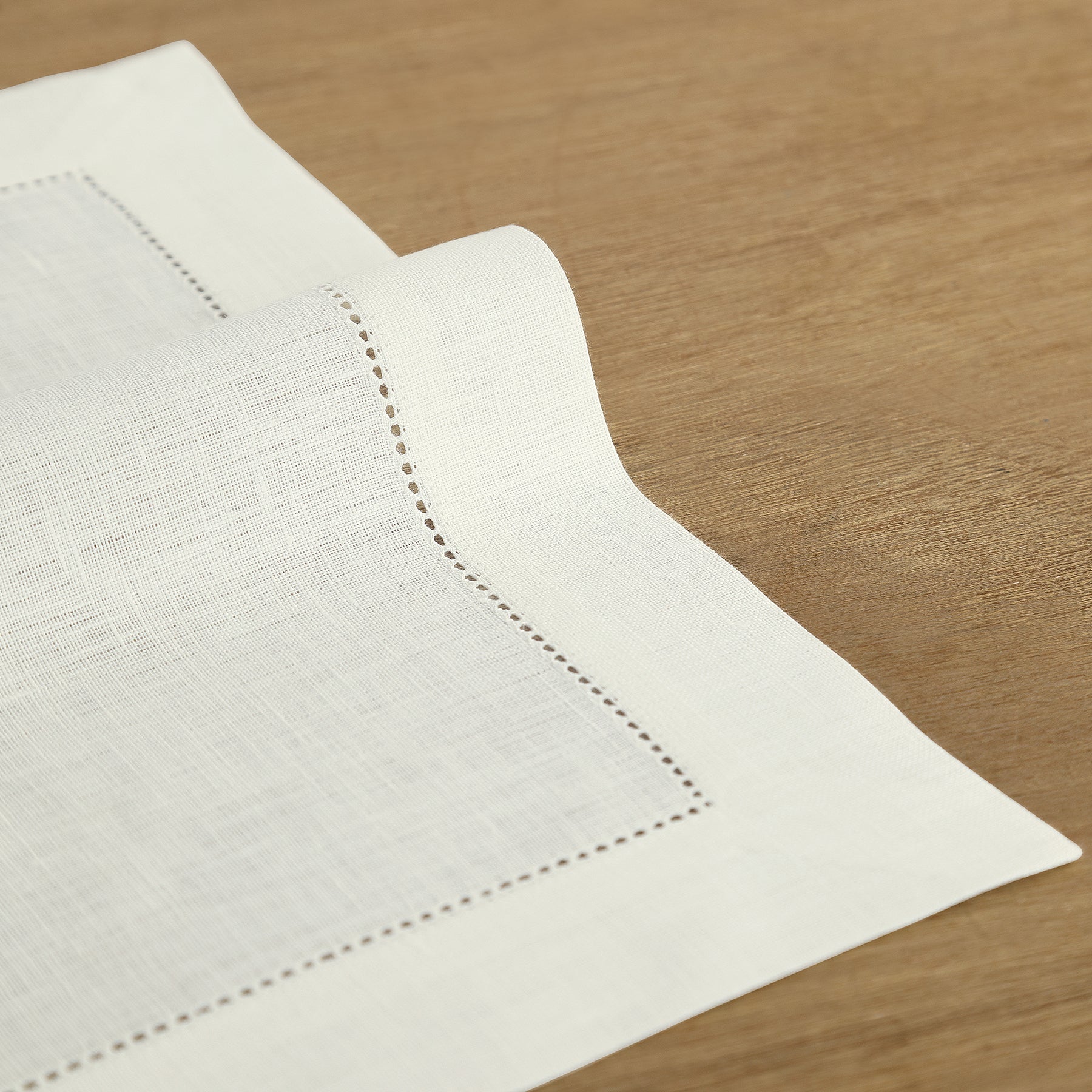 Elegant Classic Hemstitch Placemats Set of 4 - Premium Linen Table Mats for Dining Room Decor, Wedding & Holiday Table Setting - Perfect for Formal Dinner Parties & Home Decor