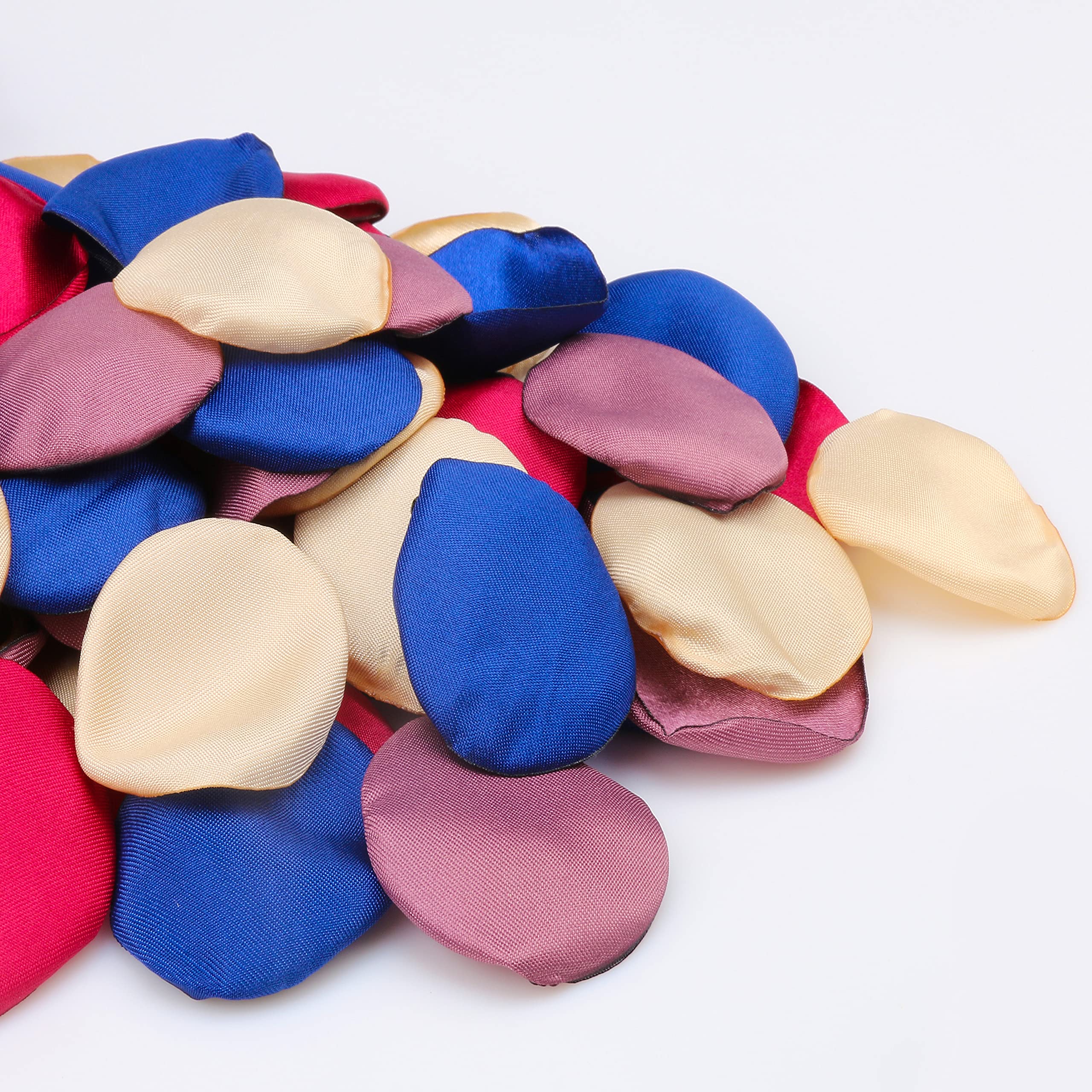200 Pcs Artificial Silk Rose Petals - Realistic Fake Flower Petals for Wedding Decor, Valentine's Day, Romantic Dinner, Party Table Centerpiece, Birthday & Home Decoration - Perfect for Wedding Aisle, Bedroom Decor, Photo Backdrops and Event Styling