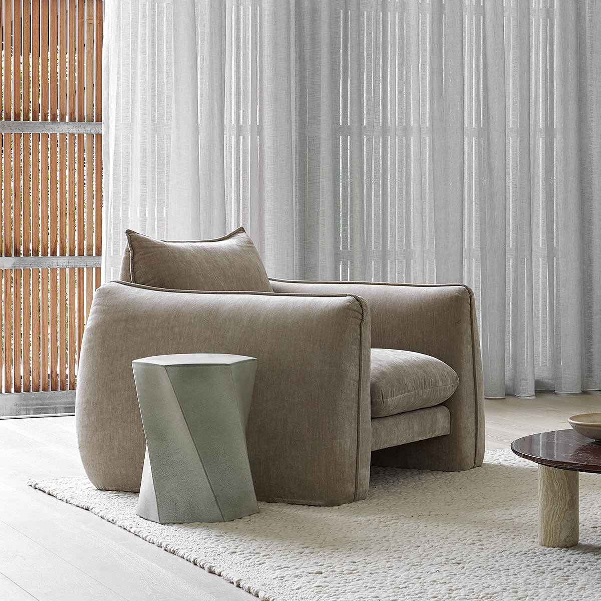 Hugo Monte Sofa Chair - Modern Comfortable Lounge Chair for Living Room, Bedroom, or Office - Perfect for Relaxing, Reading, and Entertaining