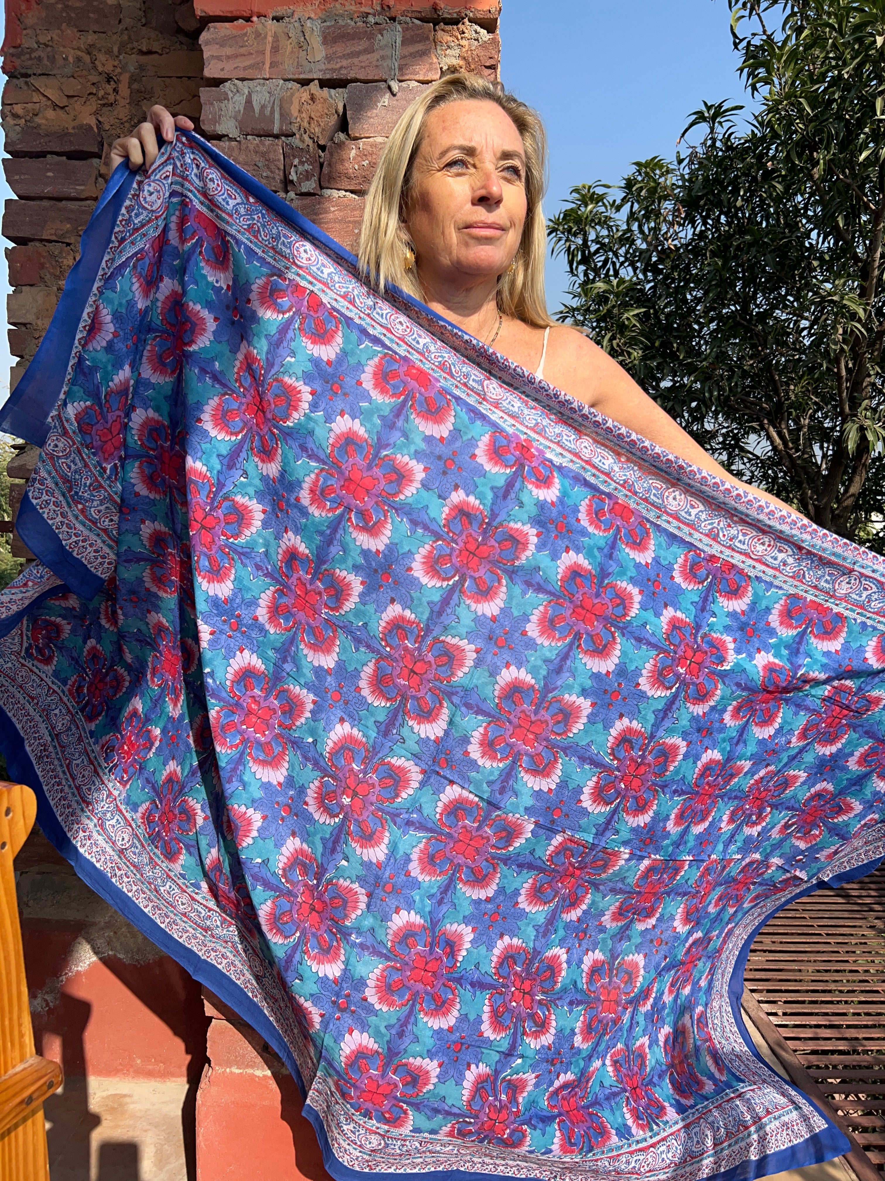 2025 New Collection: Cotton Sarong, Pareo & Beach Wrap Shawl - Perfect for Beach Vacations, Poolside Lounging, and Summer Fashion