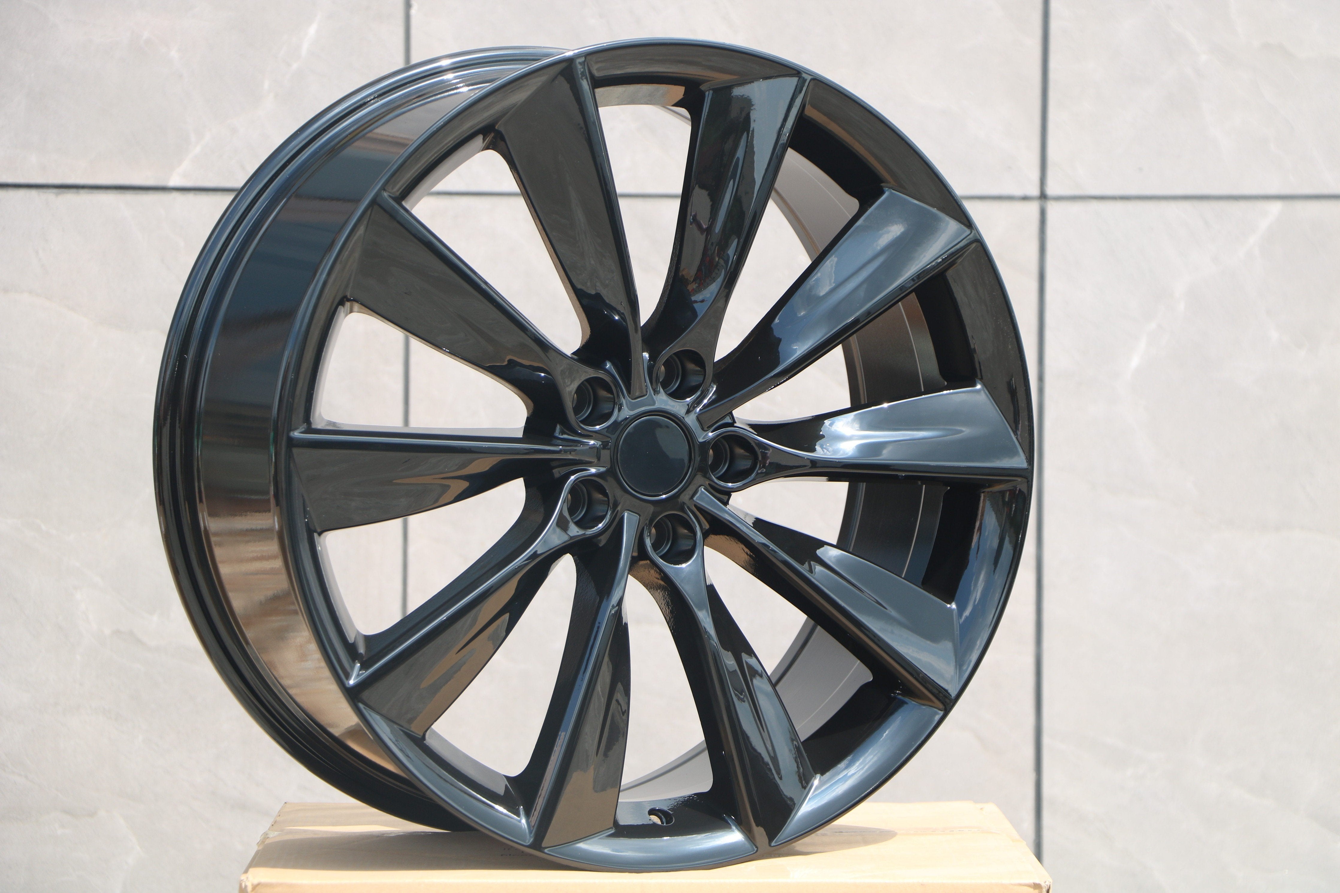 21-Inch Alloy Wheels for Tesla Model S - Premium Replacement Rims for Enhanced Performance & Style - Perfect for Road Trips & Urban Driving