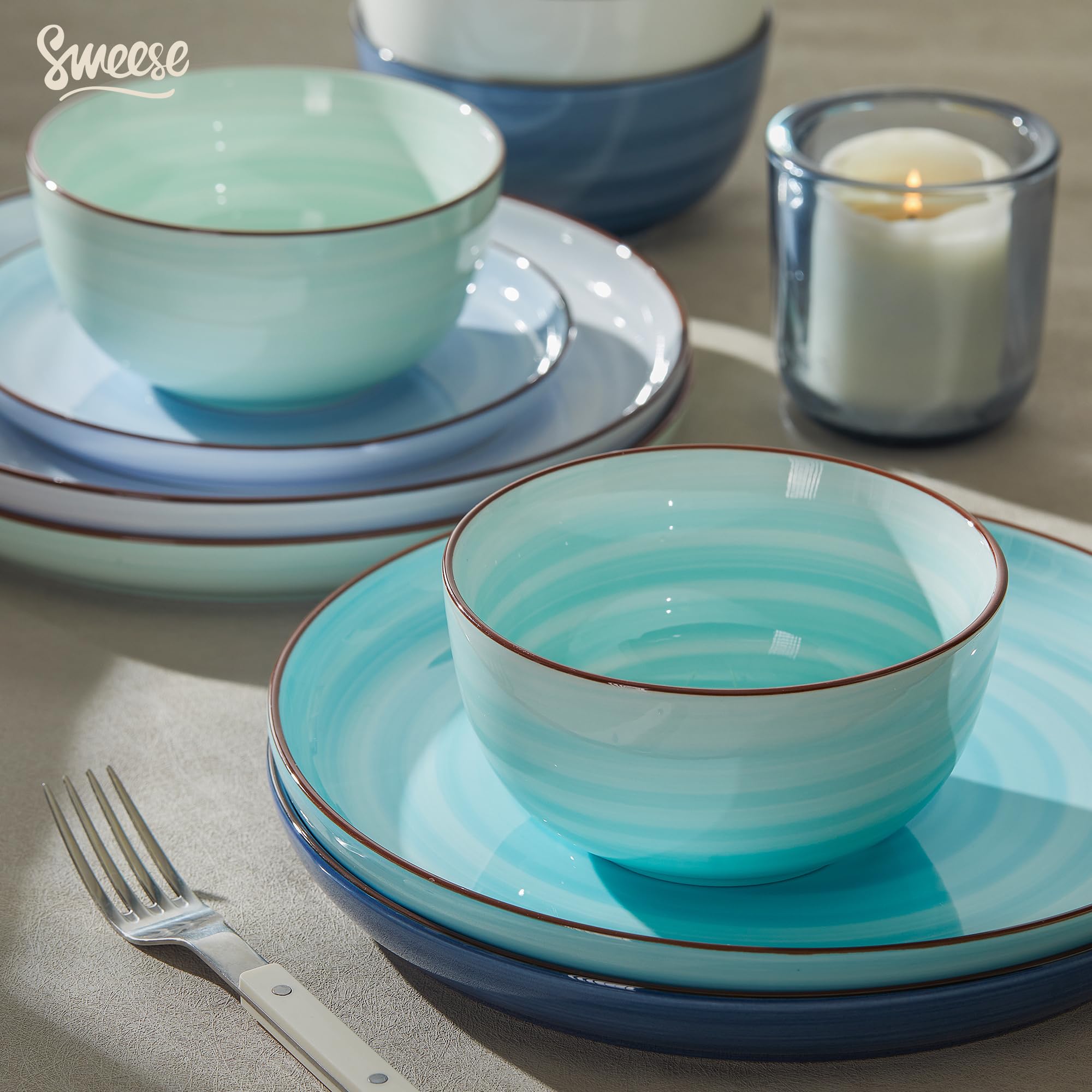 Sweese 18-Piece Porcelain Dinnerware Set - Round Plates & Bowls for 6, Microwave & Dishwasher Safe, Scratch-Resistant Hand-Painted Blue Swirl Design - Perfect for Family Dinners, Parties & Everyday Use