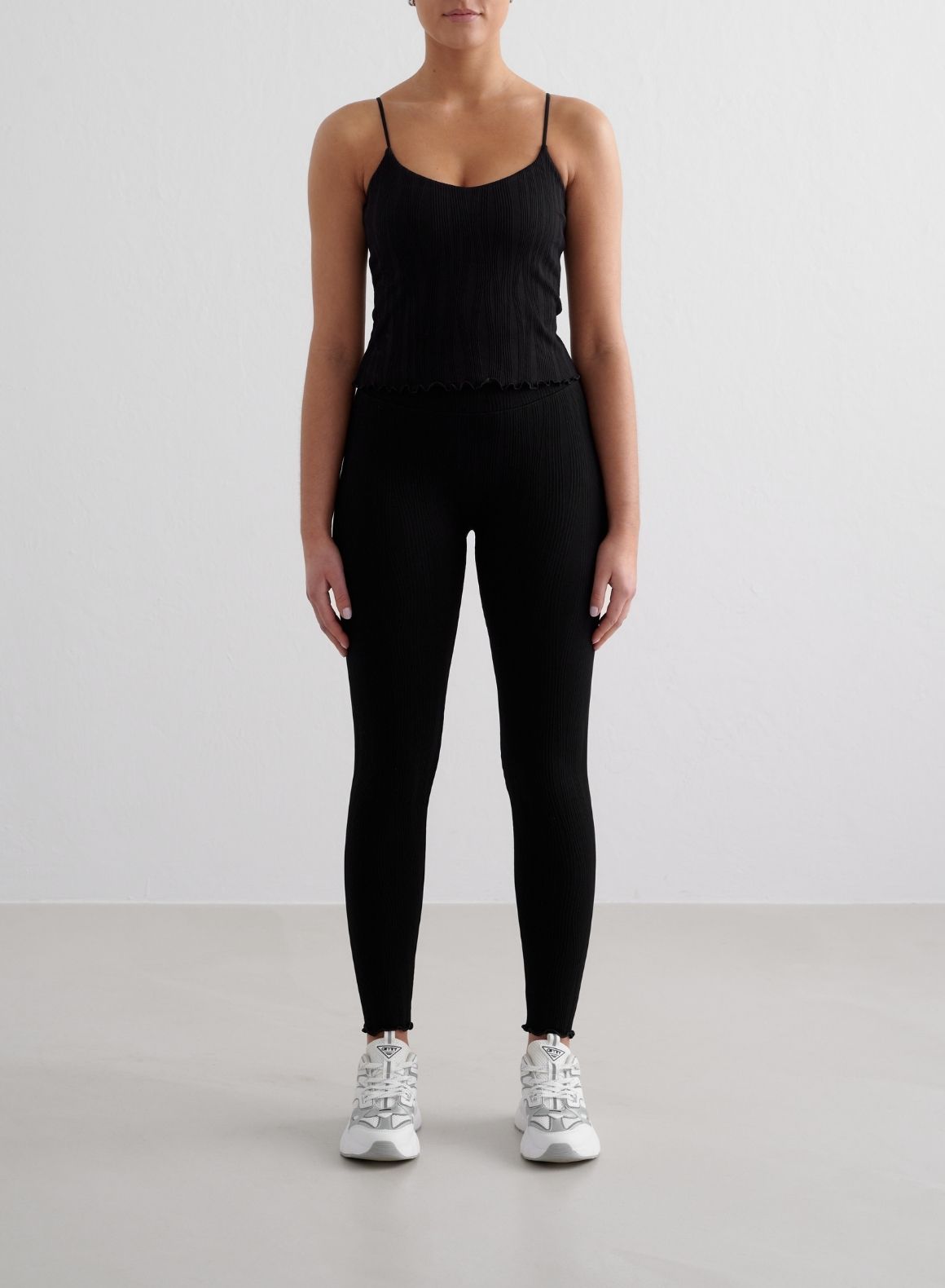 Black Tulip Singlet - Women's Fashion Sleeveless Top for Casual Wear, Gym & Summer Outfits