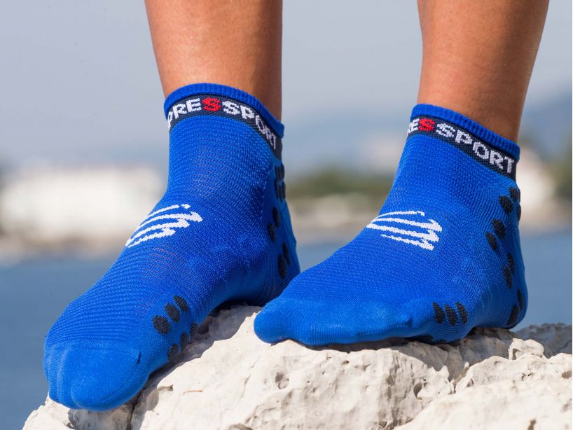 Compressport Unisex Pro Racing Socks V3.0 - Performance Running Socks for Men & Women - Low Cut, Breathable & Lightweight Blue Running Socks - Ideal for Marathon, Trail Running & Athletic Training
