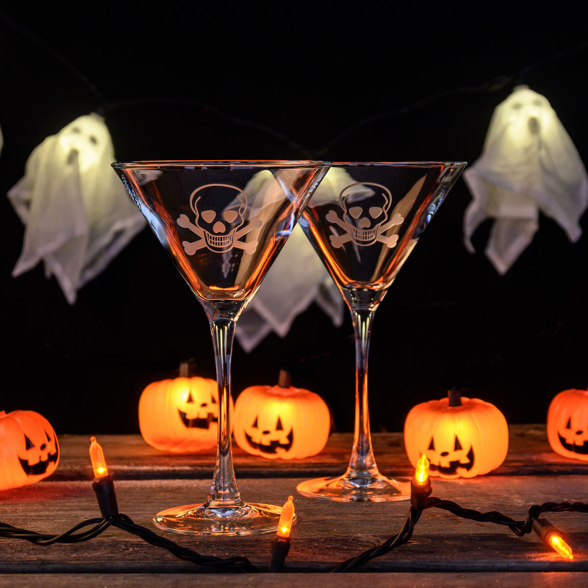 Skull and Crossbones 10oz Martini Cocktail Glass Set of 4 - Perfect for Halloween Parties, Themed Bars & Gothic Home Decor