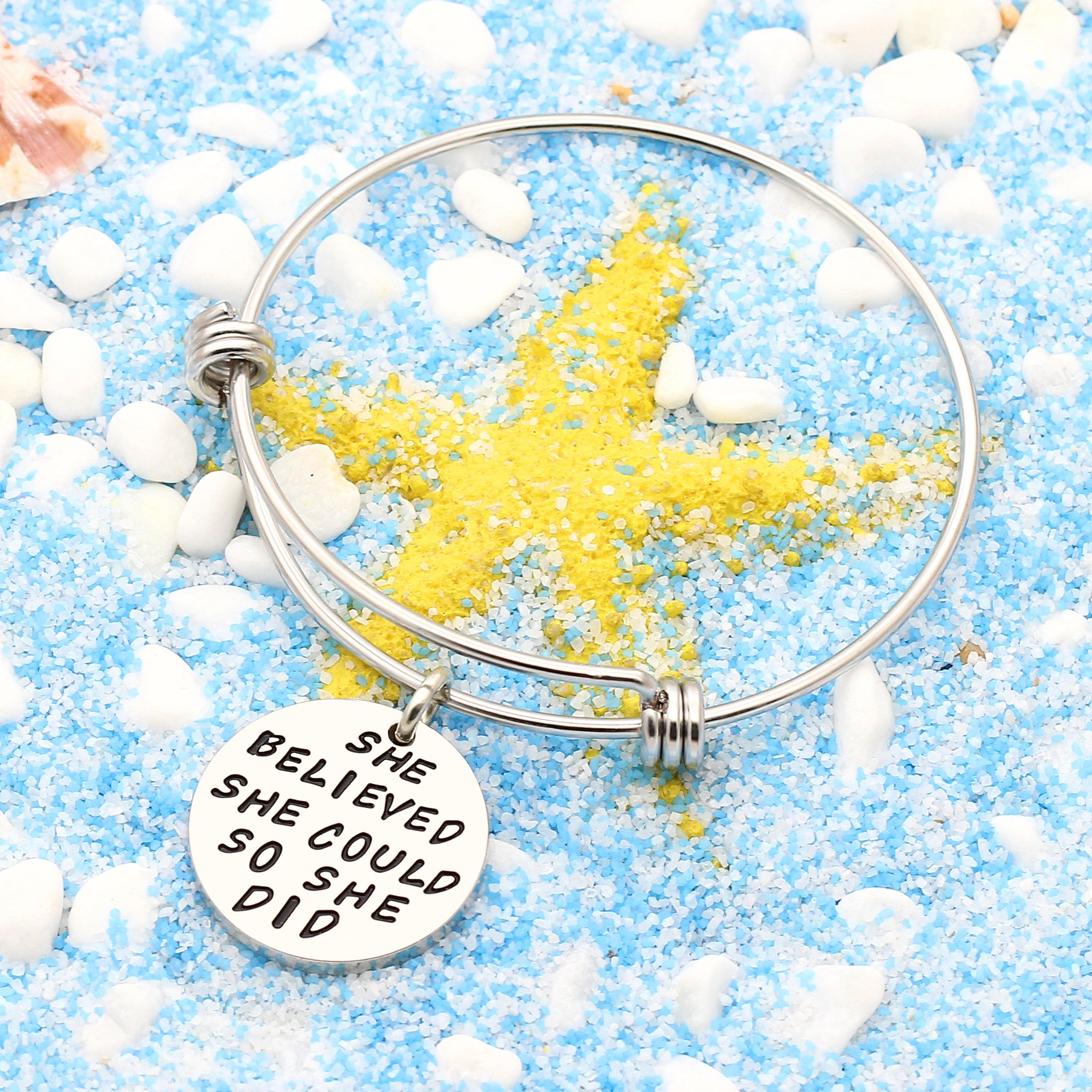 Lauhonmin Graduation Bracelets for Women - Inspirational 'She Believed She Could So She Did' Bracelet, College Graduation Gift, New Job Gift for Her - Perfect for Graduation Ceremonies, Job Promotions & Motivational Everyday Wear