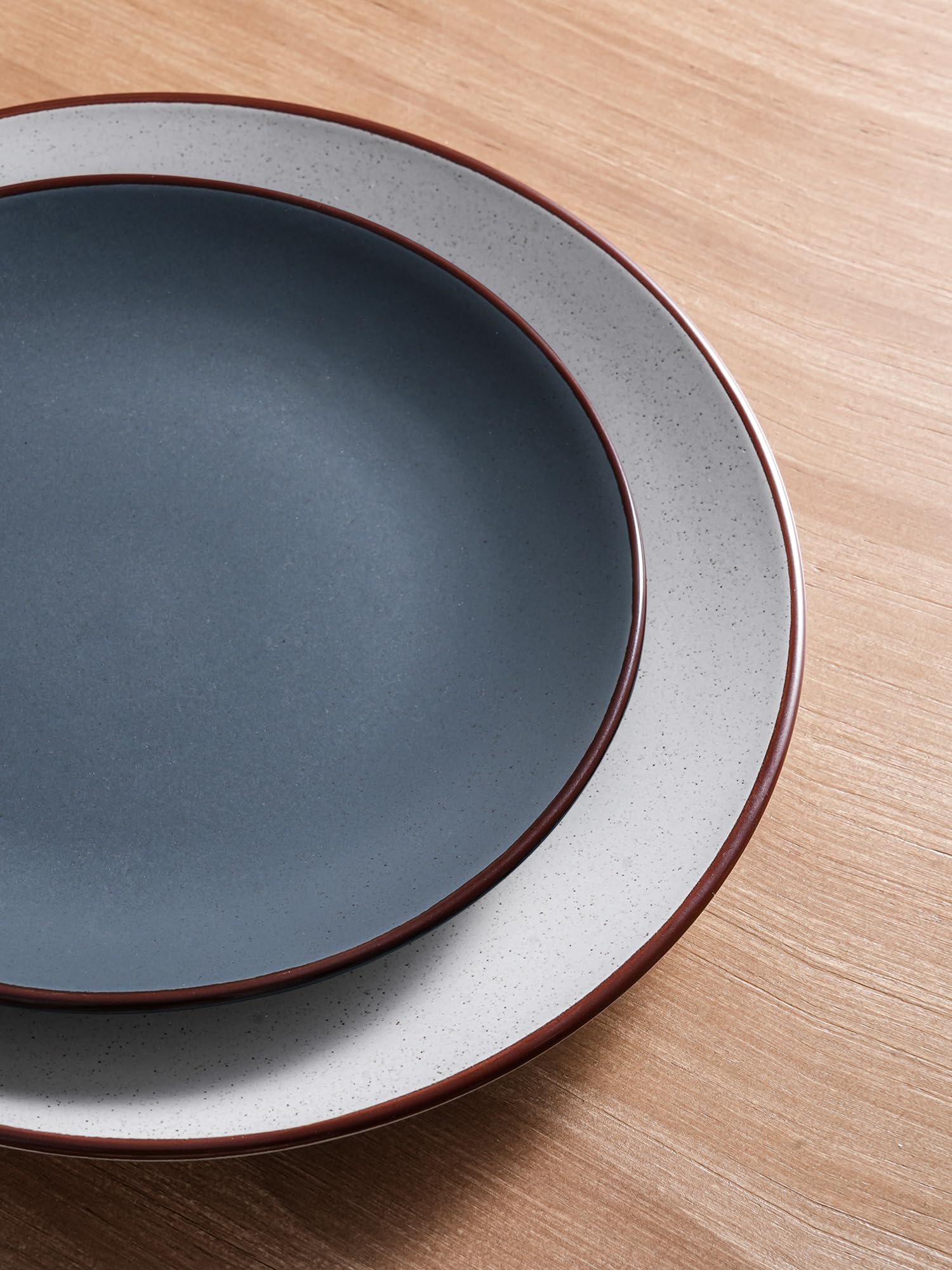Famiware Venus 12-Piece Stoneware Dinnerware Set - Plates & Bowls for 4, Microwave & Dishwasher Safe, Colorful Stoneware Dishes - Perfect for Family Dinners, Parties & Everyday Use