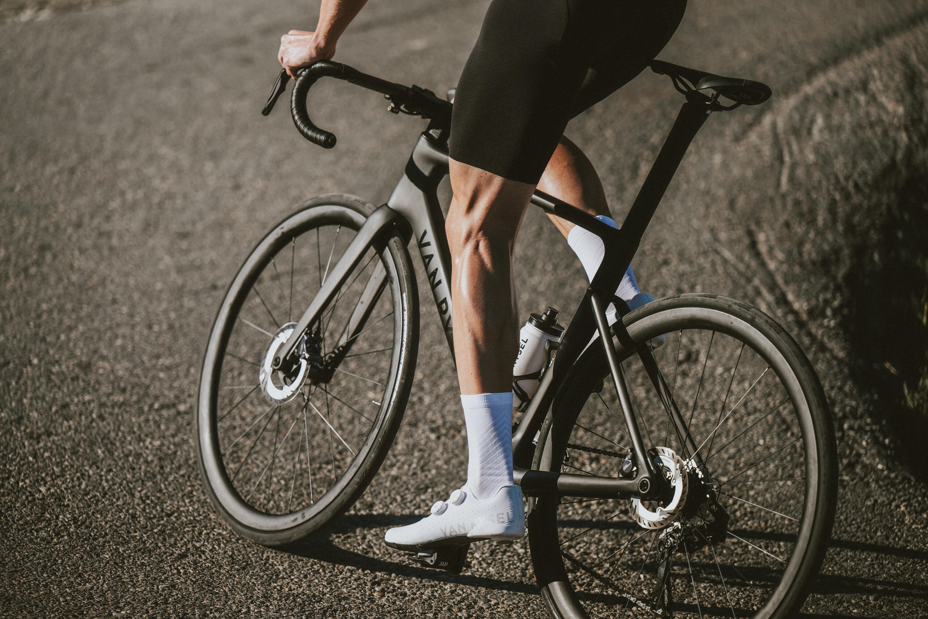 Van Rysel RCR Pro Carbon Road Bike Frame Kit - Raw Carbon Frame, Fork, Stem & Seat Post - Lightweight & Durable for Competitive Cycling & Racing
