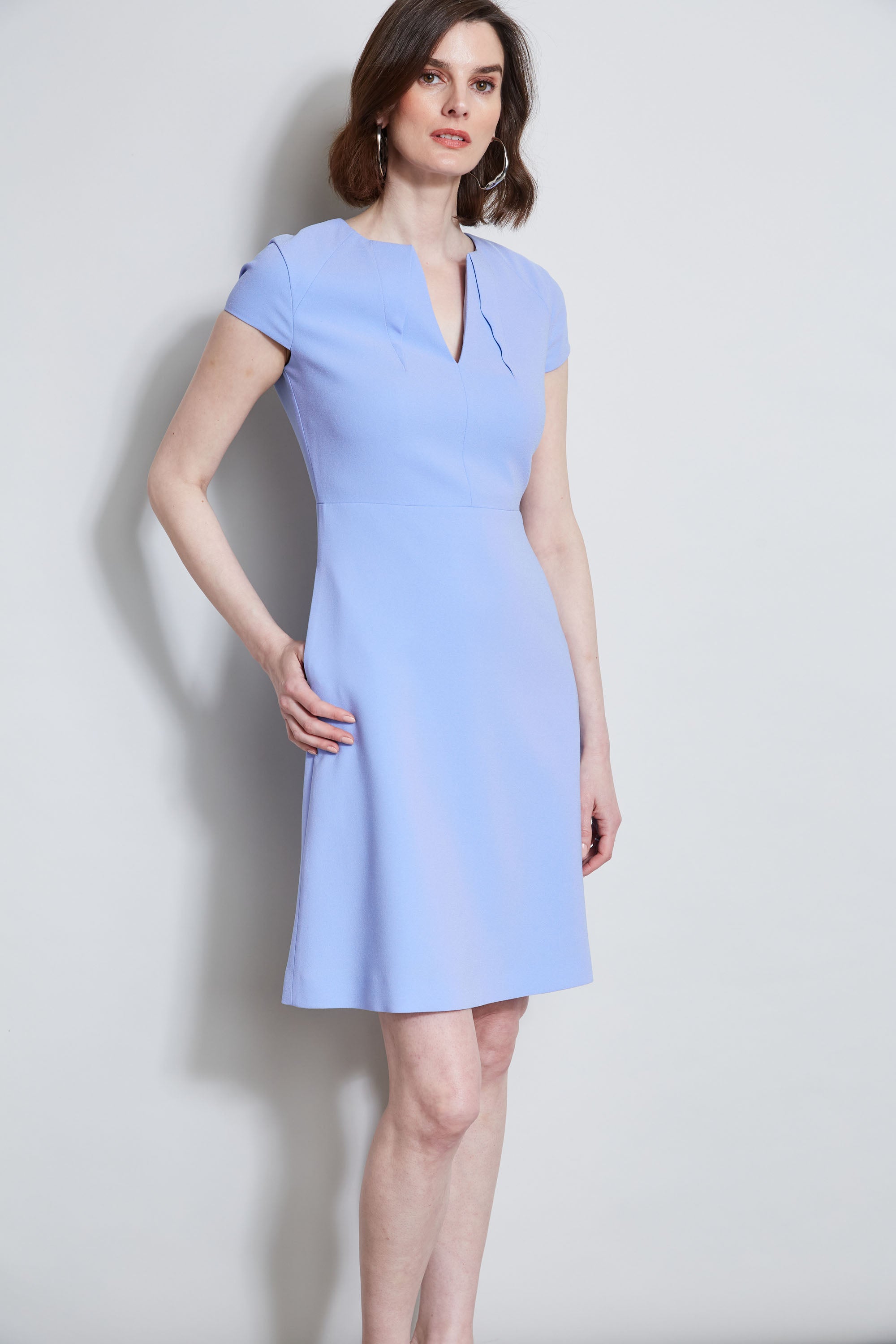 Stylish Short Sleeve Dart Dress for Women - Flattering A-Line Summer Dress for Casual Outings, Office Wear & Date Nights