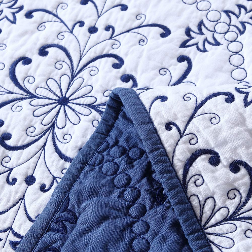 VCTOPS 3-Piece Queen Size Embroidered Floral Quilt Set - 100% Cotton Reversible Bedspread with 2 Pillow Shams, Soft Lightweight Coverlet (Blue, 88