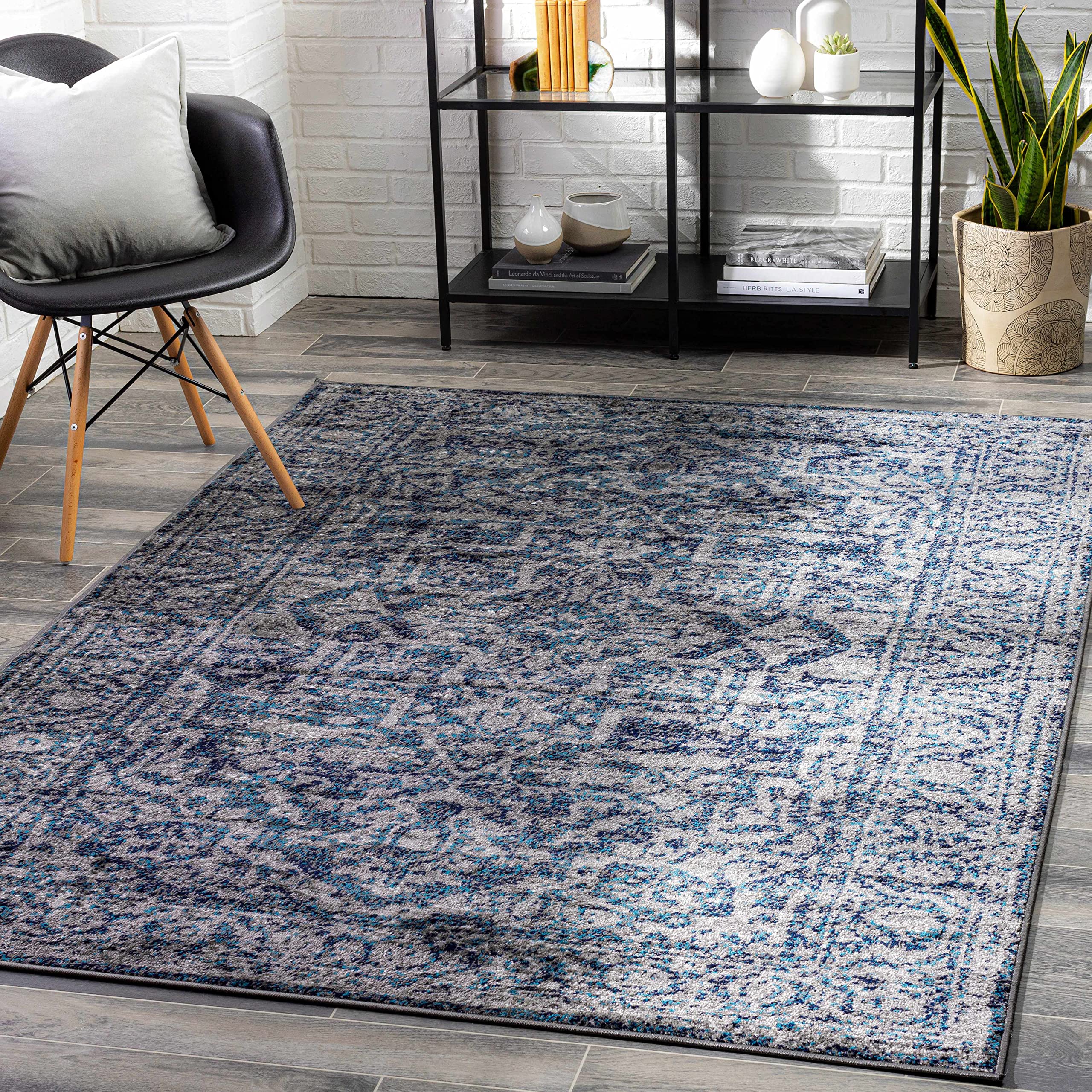 Costigan Traditional Area Rug 6'7
