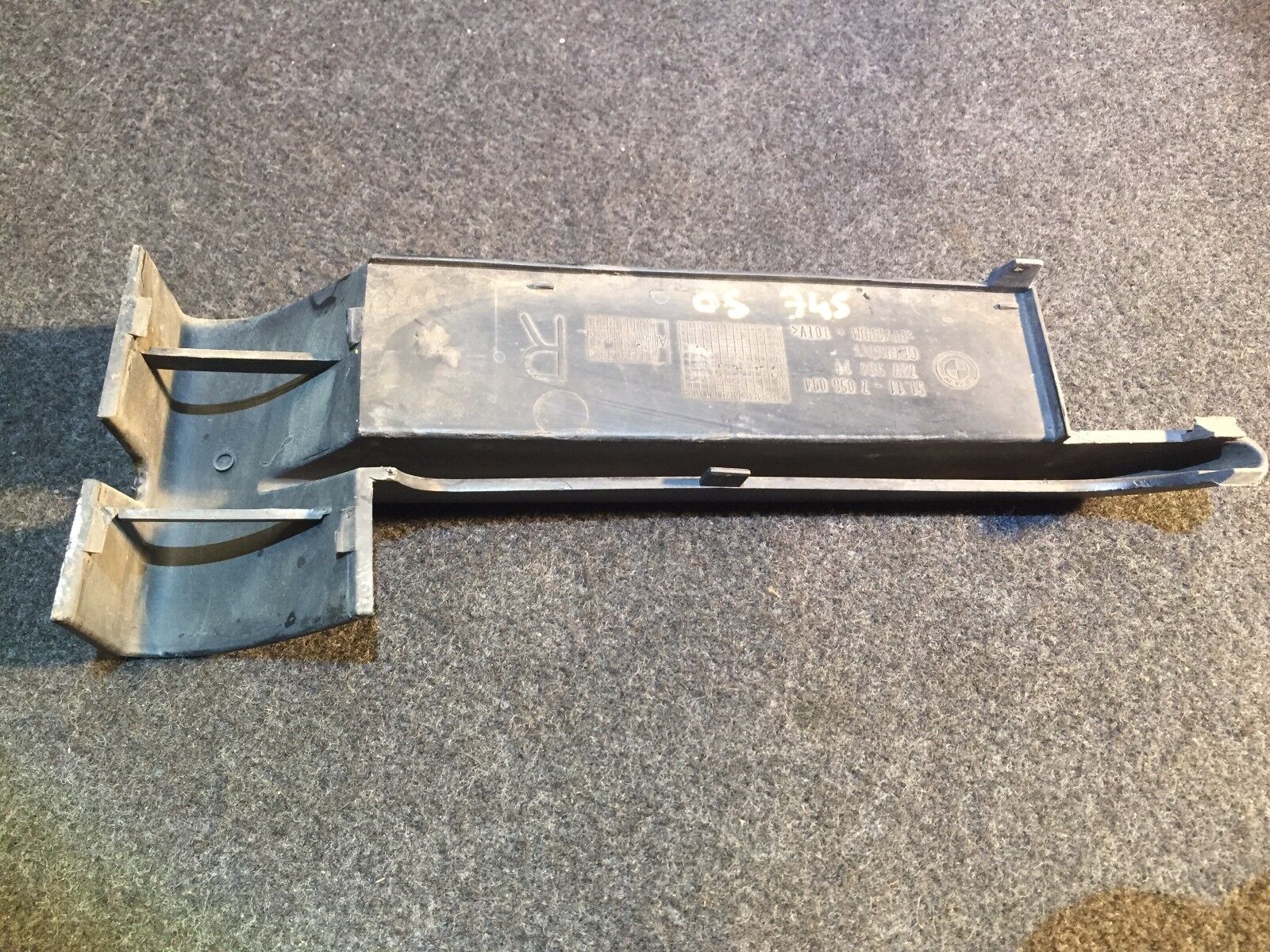 02 03 04 05 BMW 745i E65 E66 Right Passenger Side Grille Cover OEM Replacement - Perfect for Car Restoration & Customization Projects