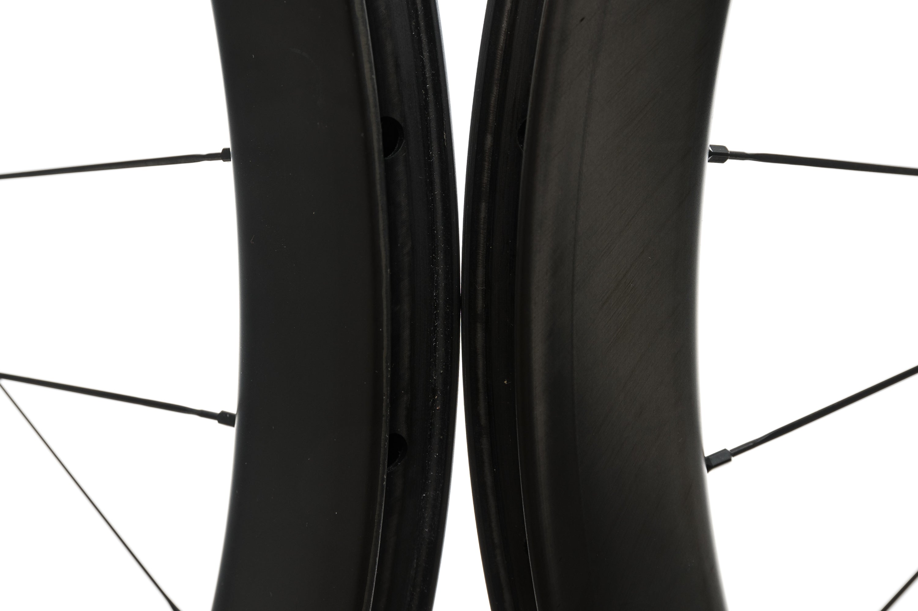Alto Cycling CCX52 Disc Carbon Tubeless 700c Wheelset - Lightweight Carbon Road Bike Wheels for Racing & Performance Cycling | Perfect for Road Racing, Triathlons & Endurance Rides