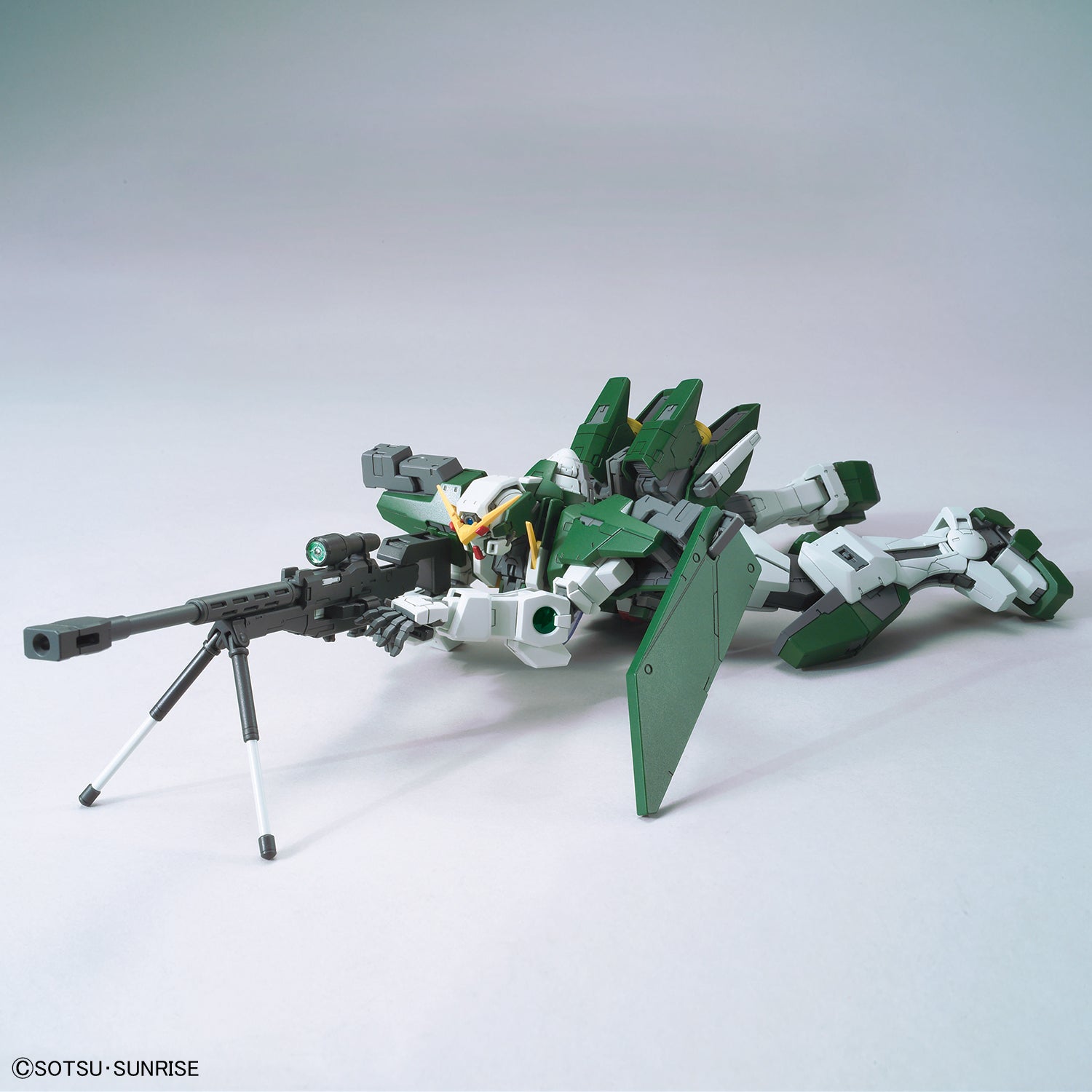 Gundam Dynames Gundam 00 Master Grade 1/100 Scale Model Kit - High Detail Anime Action Figure for Collectors & Hobbyists - Perfect for Display, Gifts & Model Building Enthusiasts