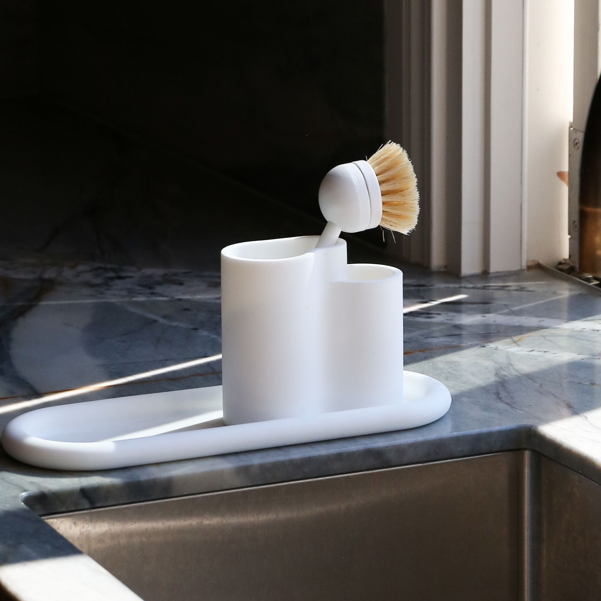 DESIGNSTUFF Stainless Steel Cutlery Drainer & Holder - White | Utensil Organizer for Kitchen Countertop | Perfect for Drying & Storing Forks, Spoons, Knives - Ideal for Small Spaces & Modern Kitchens