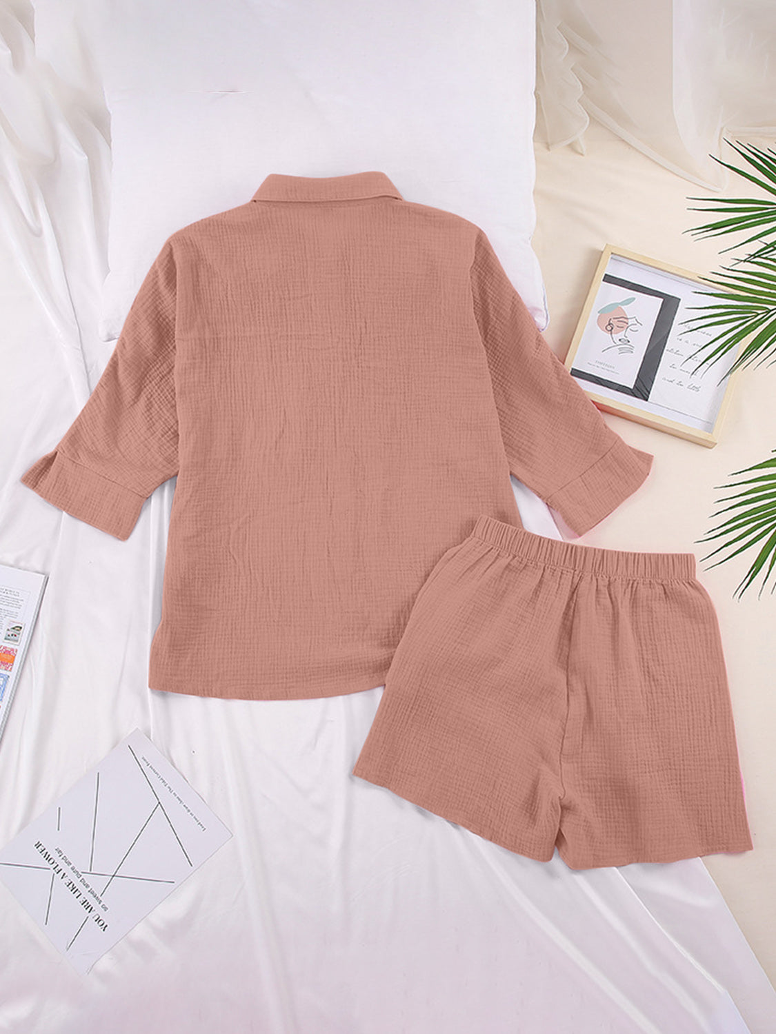 Stylish Texture Button Up Resort Shirt and Shorts Set for Men - Breathable Summer Outfit for Beach Vacation & Tropical Getaways