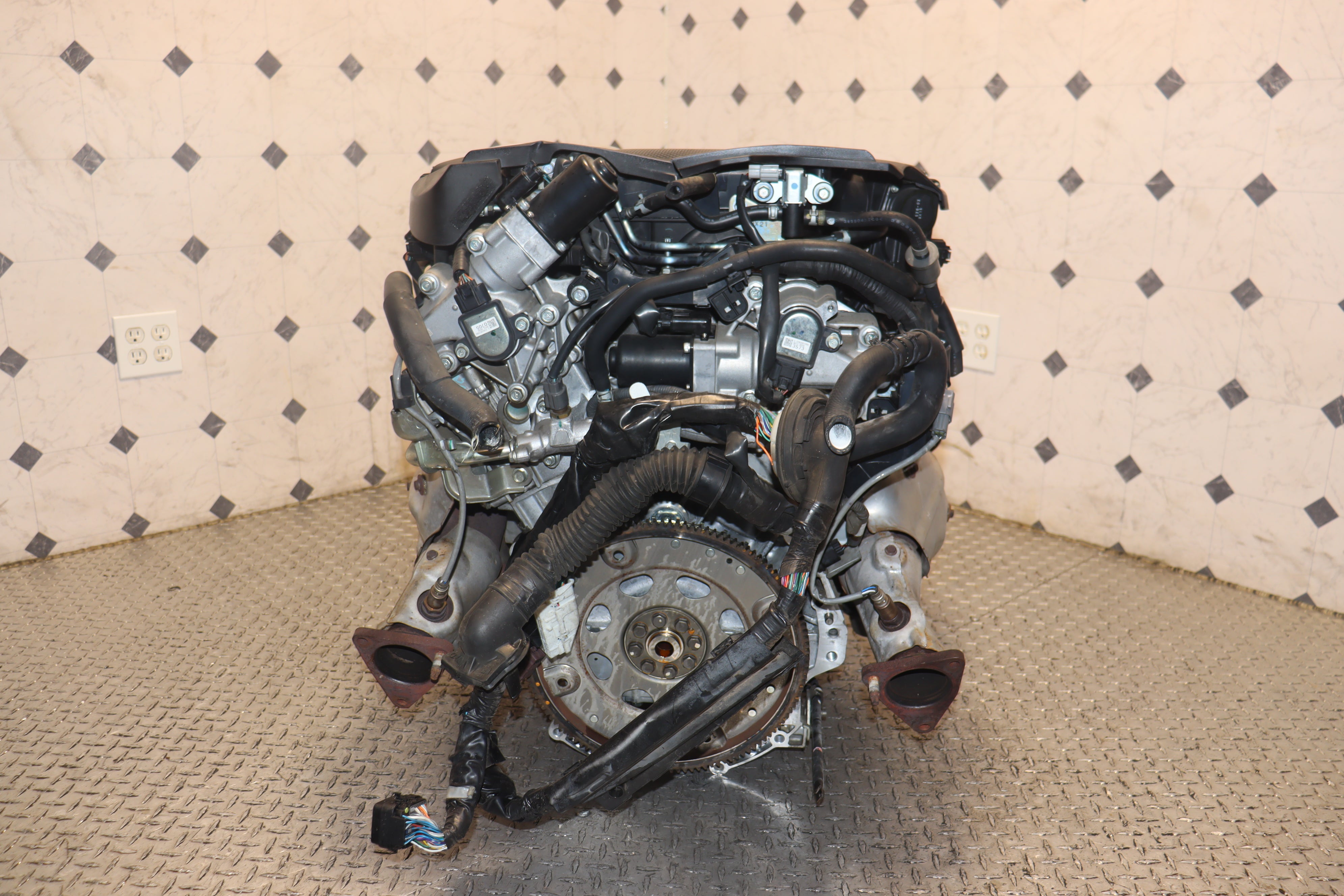 JDM VQ37VHR Engine 3.7L High Rev Motor - Compatible with 2009-2019 Nissan 370Z, 2009-2017 Infiniti G37, 2011-2013 M37 & FX37 (VVEL Technology) - Perfect for Performance Upgrades & Engine Replacement