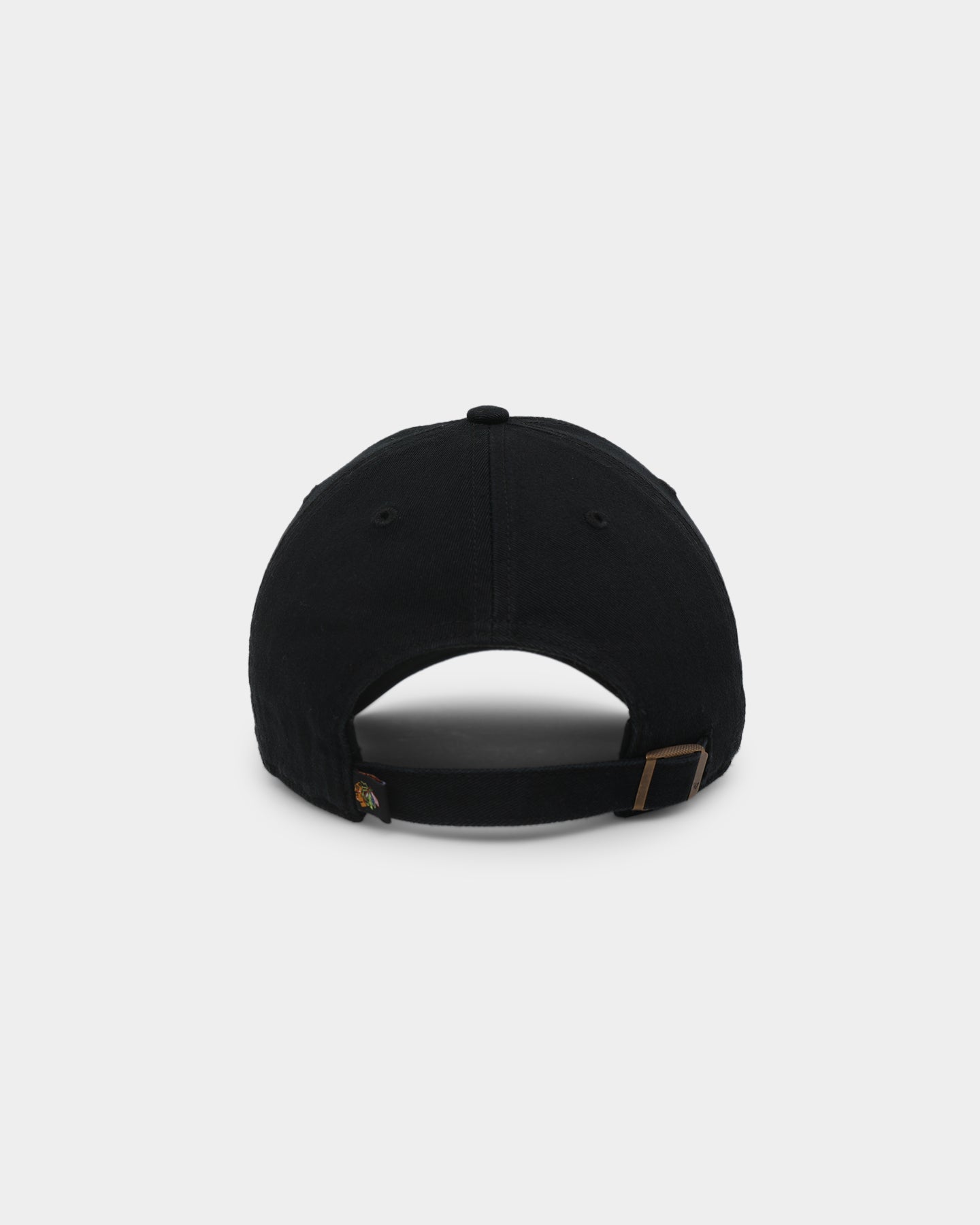 47 Brand Chicago Blackhawks Clean Up Strapback Black Hat - Adjustable Snapback Cap for Men & Women - Perfect for Sports Games, Streetwear Fashion & Casual Outfits