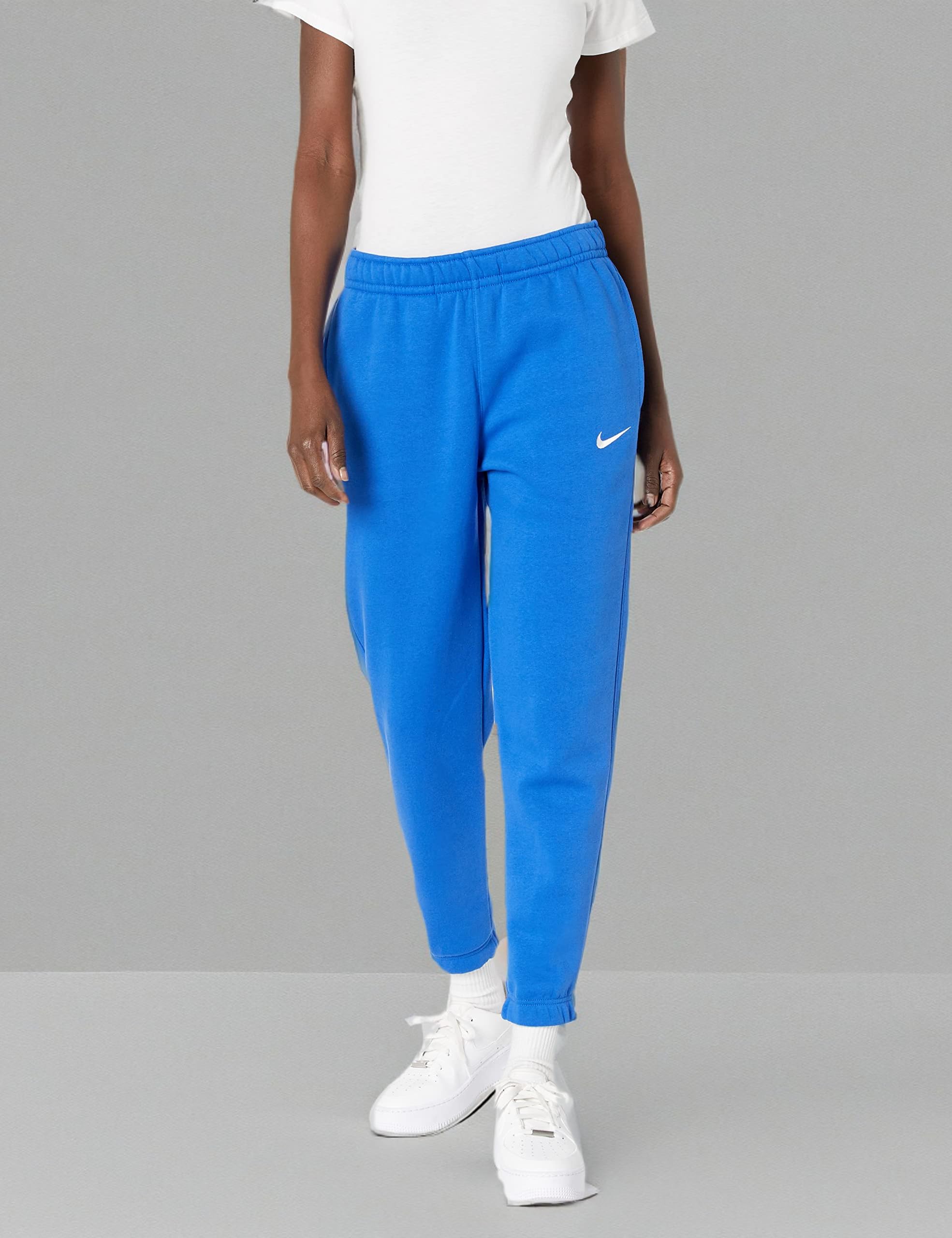 Nike Women's Club Fleece Jogger Sweatpants - Soft Casual Lounge Pants for Running, Yoga & Everyday Wear