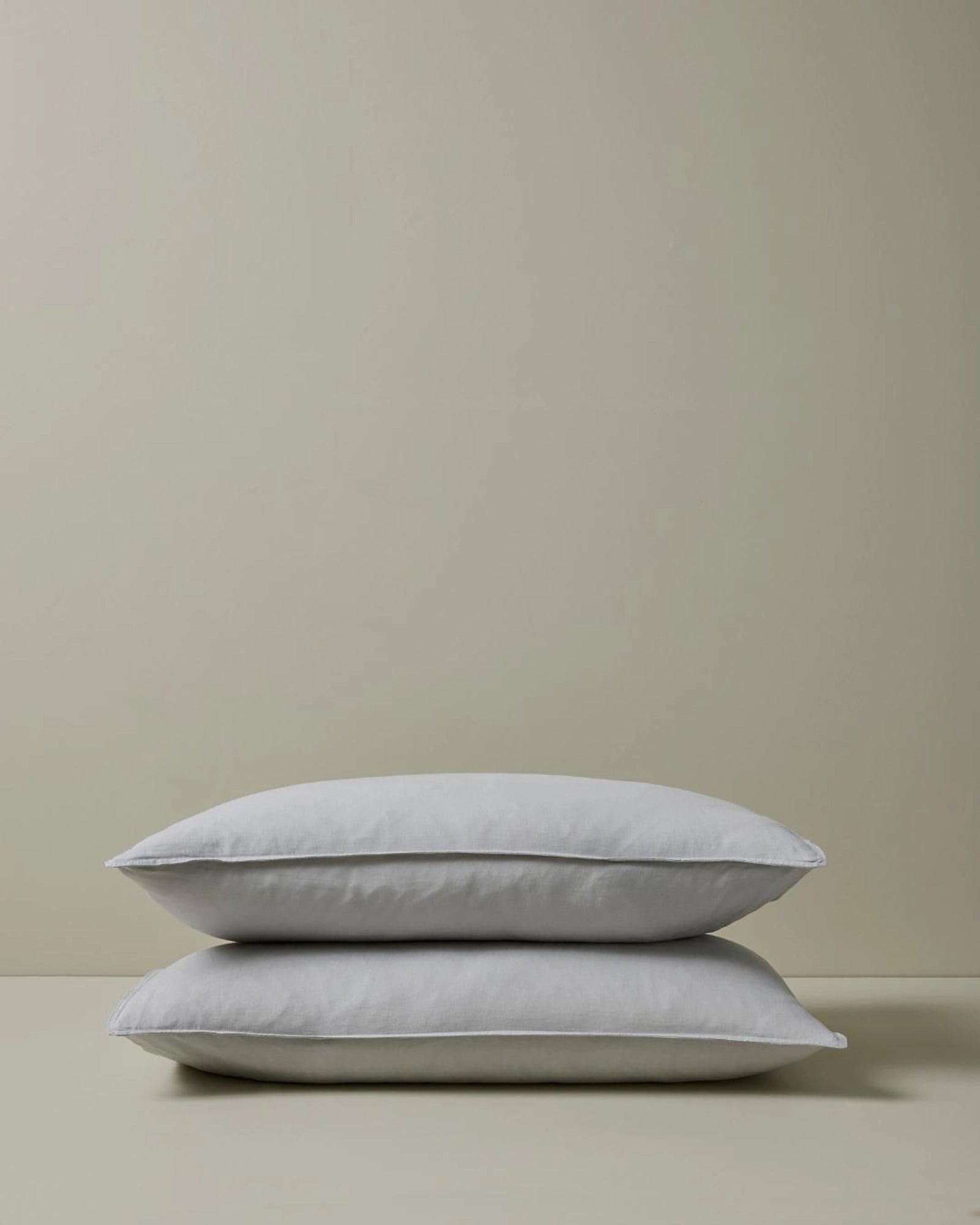 Premium Ravello Pillowcase Set - Soft & Breathable Silver Bedding for Ultimate Comfort - Perfect for Home, Hotel, and Travel Use