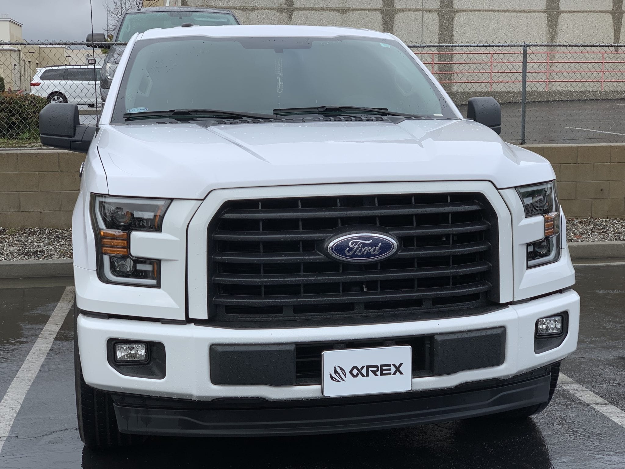 15-17 Ford F150 & 17-20 Ford F150 Raptor LUXX Series LED Projector Headlights - Black Housing - High Performance Lighting Upgrade for Off-Road & Night Driving