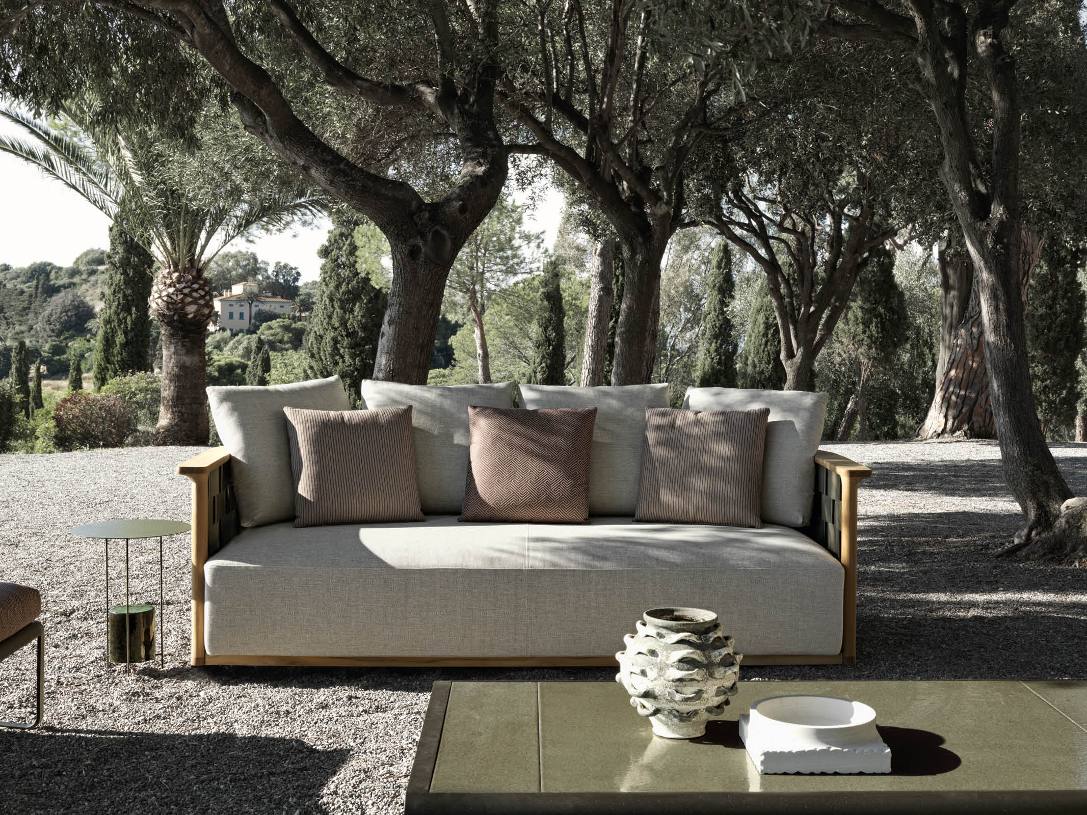 Premium Panna Cotta Outdoor Side Table - Weather-Resistant Patio End Table with Glass Top - Perfect for Poolside, Garden, and Balcony Decor