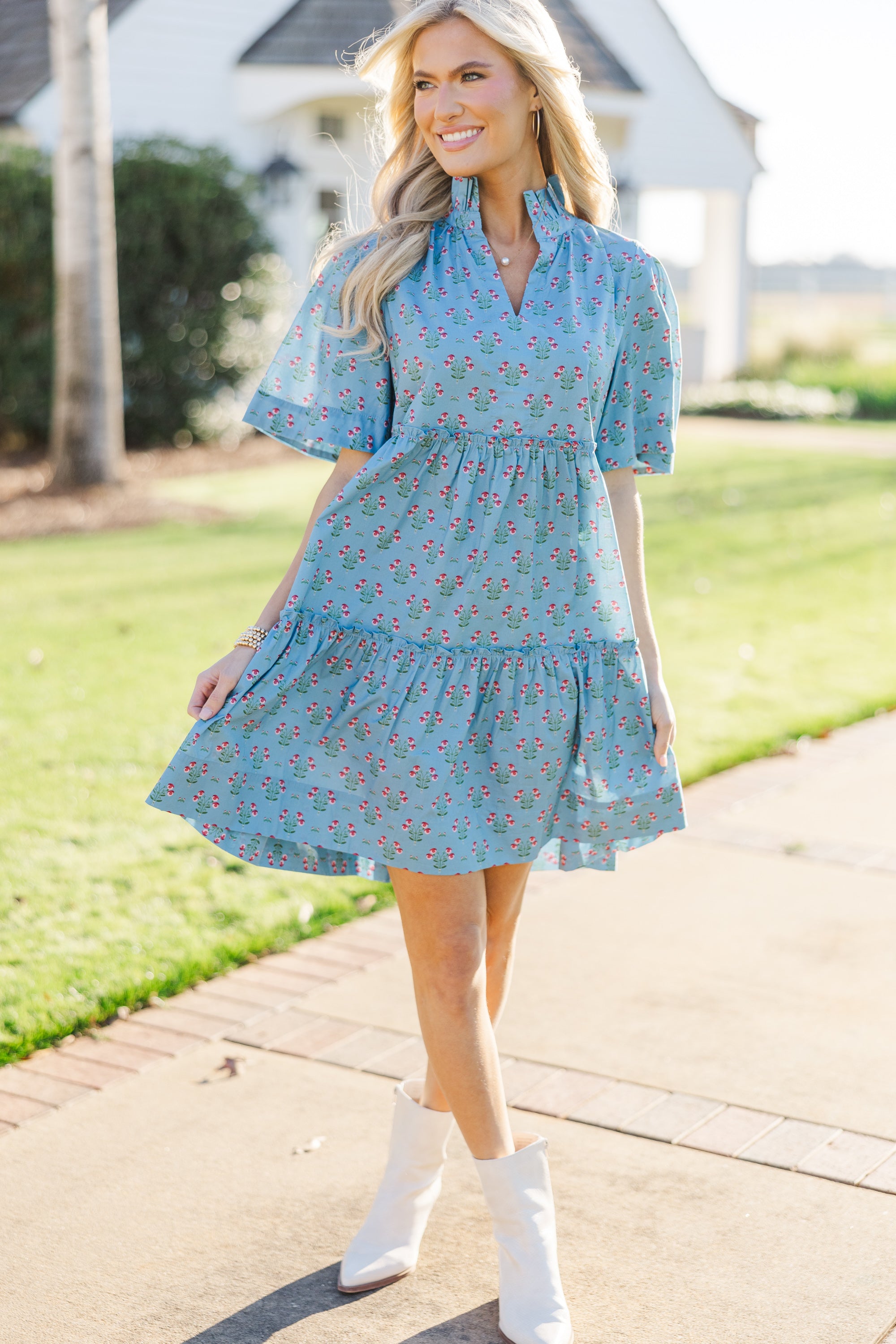 Stylish Blue Medallion Dress for Women - Elegant Floral Print Maxi Dress for Casual Outings & Special Occasions