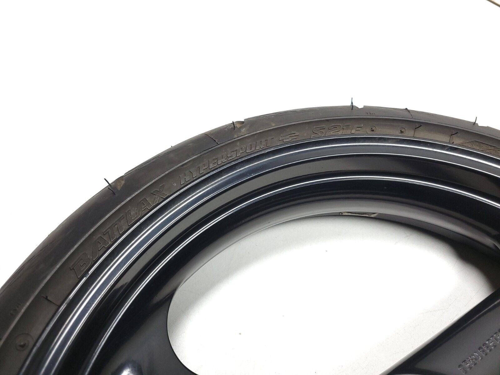 Original Ducati Monster M600 M620 Front & Rear Wheel Set R17 Pair - OEM Replacement Parts for Motorcycle Repair & Custom Builds - Perfect for Racing, Street Riding & Bike Restoration Projects