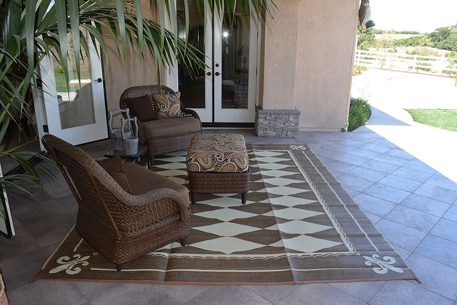 EZ Travel Mats Reversible Outdoor Patio Rug - 9' x 12' Regal Diamond Design for Backyard, Deck & Poolside - Waterproof & Durable Garden Mat for Patio Furniture