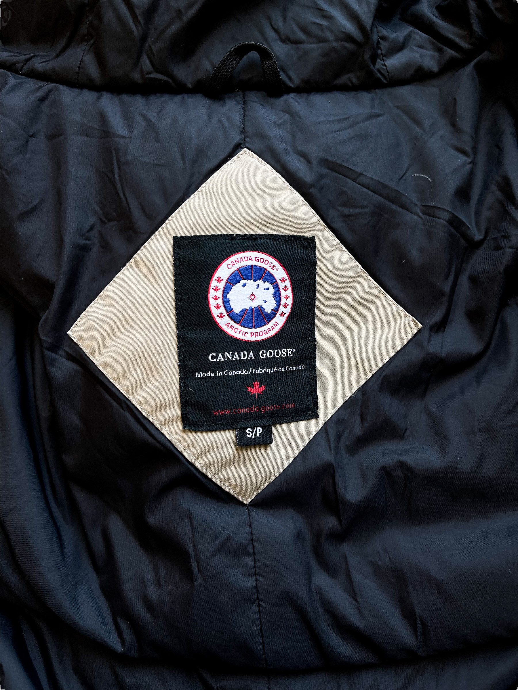 Canada Goose Tan Chateau Men's Winter Jacket - Waterproof & Windproof Parka for Extreme Cold Weather - Perfect for Outdoor Activities, Skiing, and Winter Travel