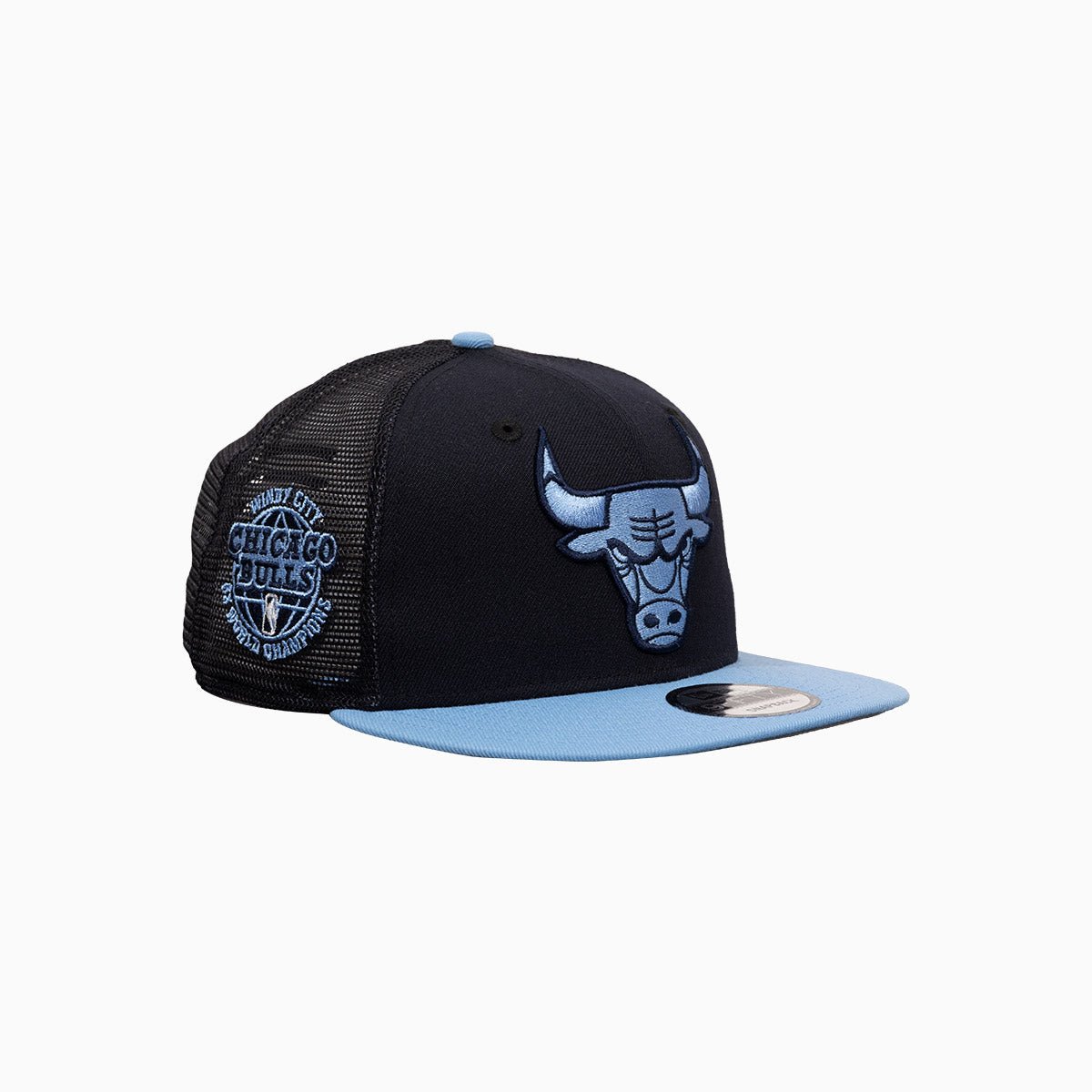 Chicago Bulls 6X NBA World Champions Snapback Trucker Hat - Official 9Fifty Adjustable Cap for Men & Women - Perfect for Basketball Games, Sports Events & Streetwear Fashion
