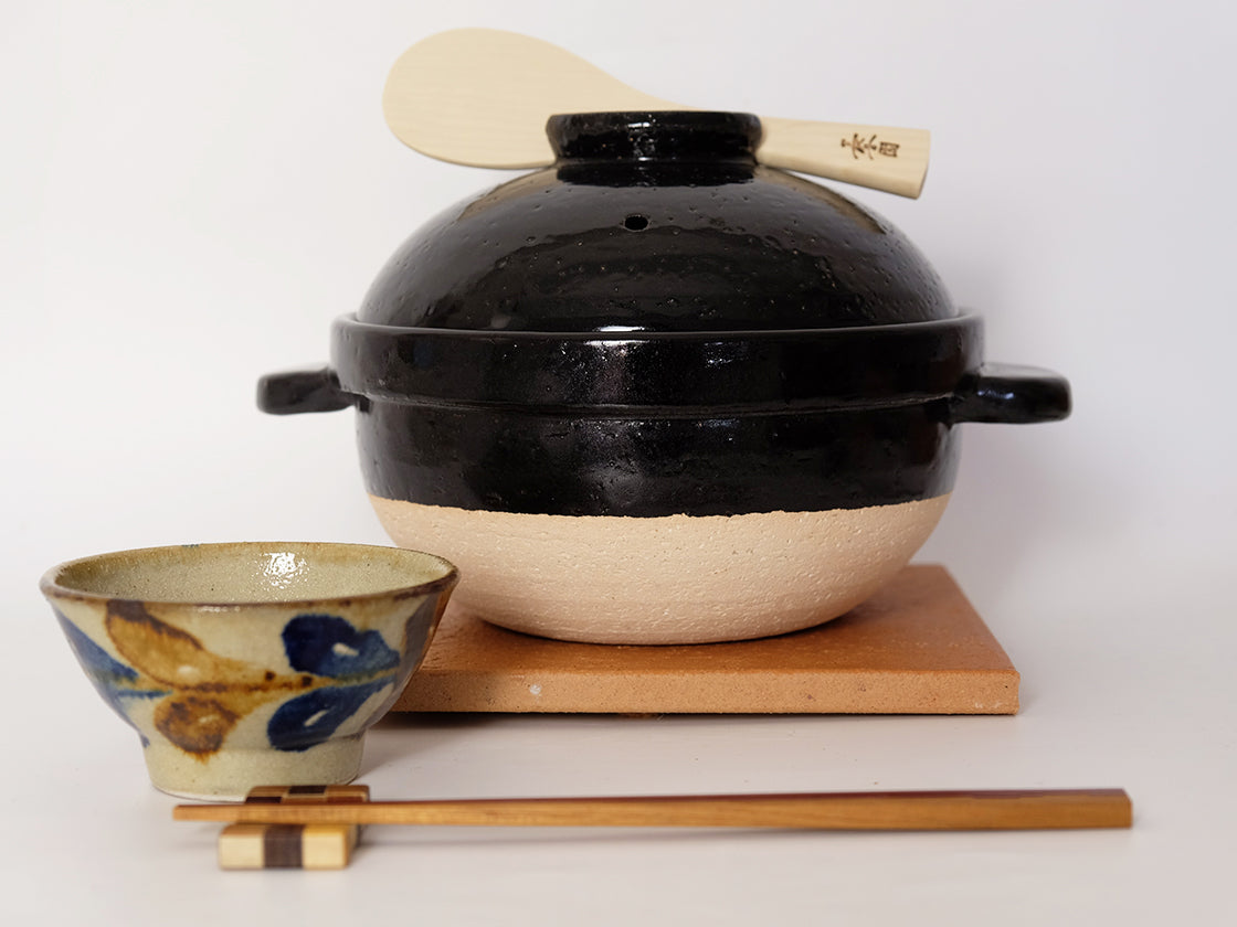 Nagatani-en Kamado San Donabe Rice Cooker - Traditional Japanese Clay Pot for Perfect Rice, Soups & Hot Pots - Ideal for Home Cooking & Japanese Cuisine Lovers