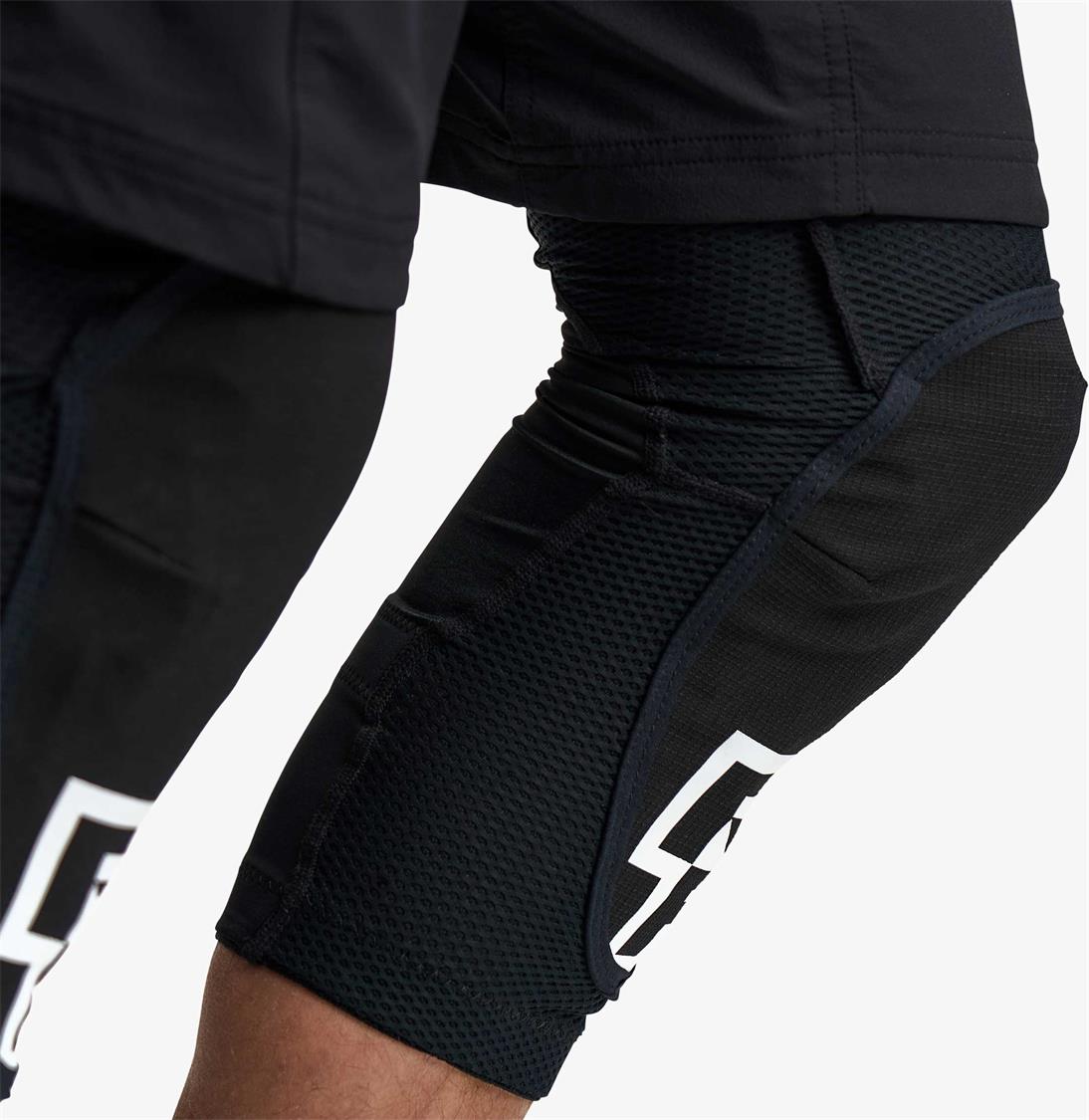 Race Face Covert Knee Pads - Lightweight & Durable MTB Knee Protection for Mountain Biking & Trail Riding - Perfect for Downhill, Enduro & Cycling Adventures