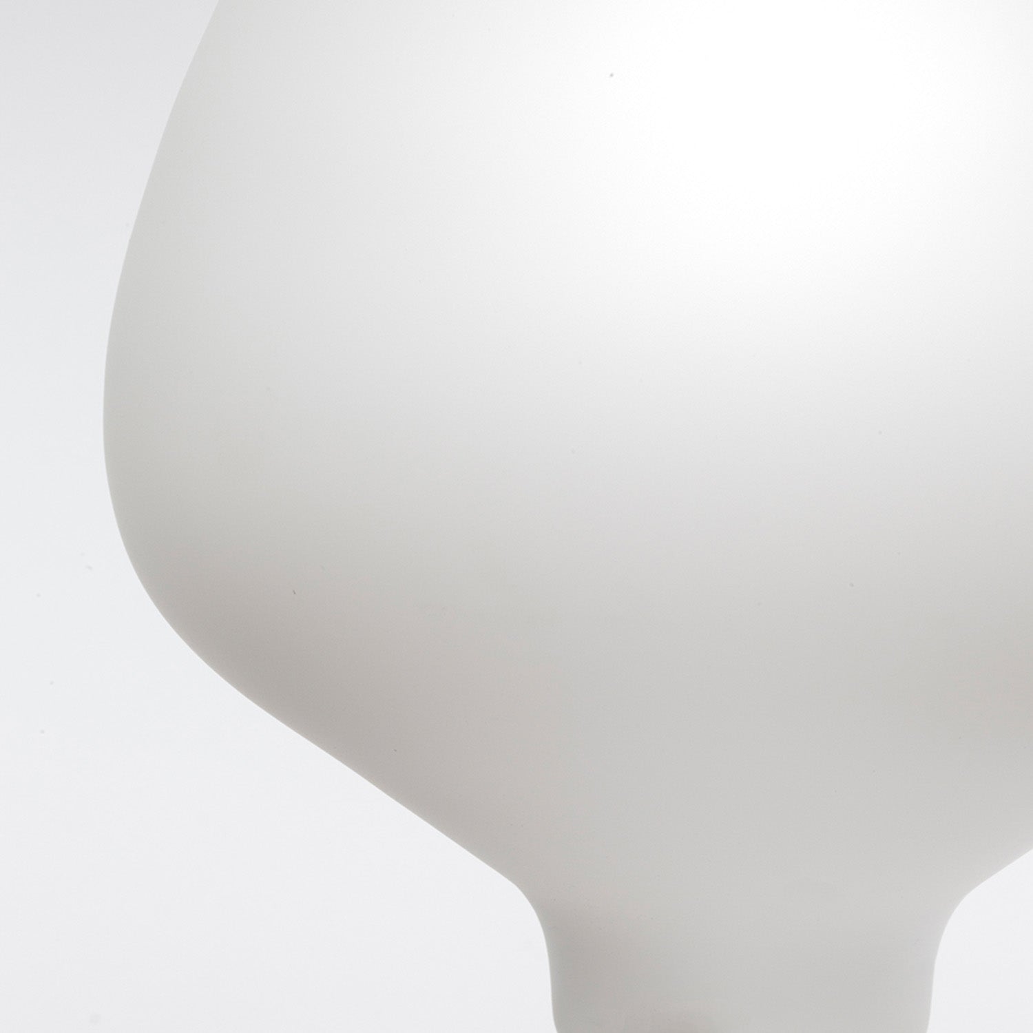 Enno E26 LED Bulb - 9W (60W Equivalent) Energy Saving Light Bulb, Warm White 2700K, Dimmable, 800 Lumens - Perfect for Bedroom, Living Room, and Office Lighting
