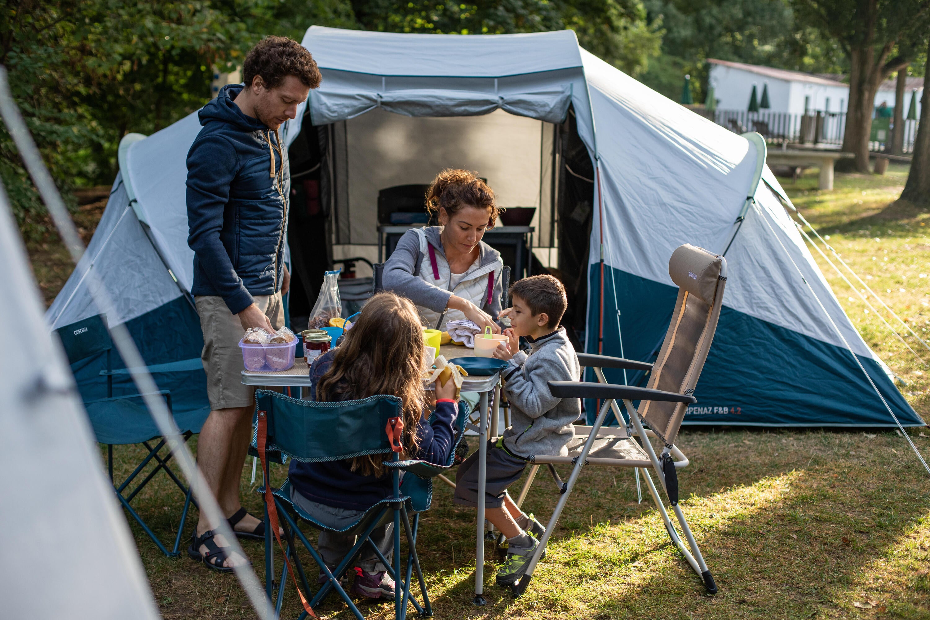 Quechua Arpenaz Fresh & Black Waterproof 4-Person 2-Room Family Camping Tent - Lightweight & Breathable for Outdoor Adventures, Hiking, and Backyard Camping