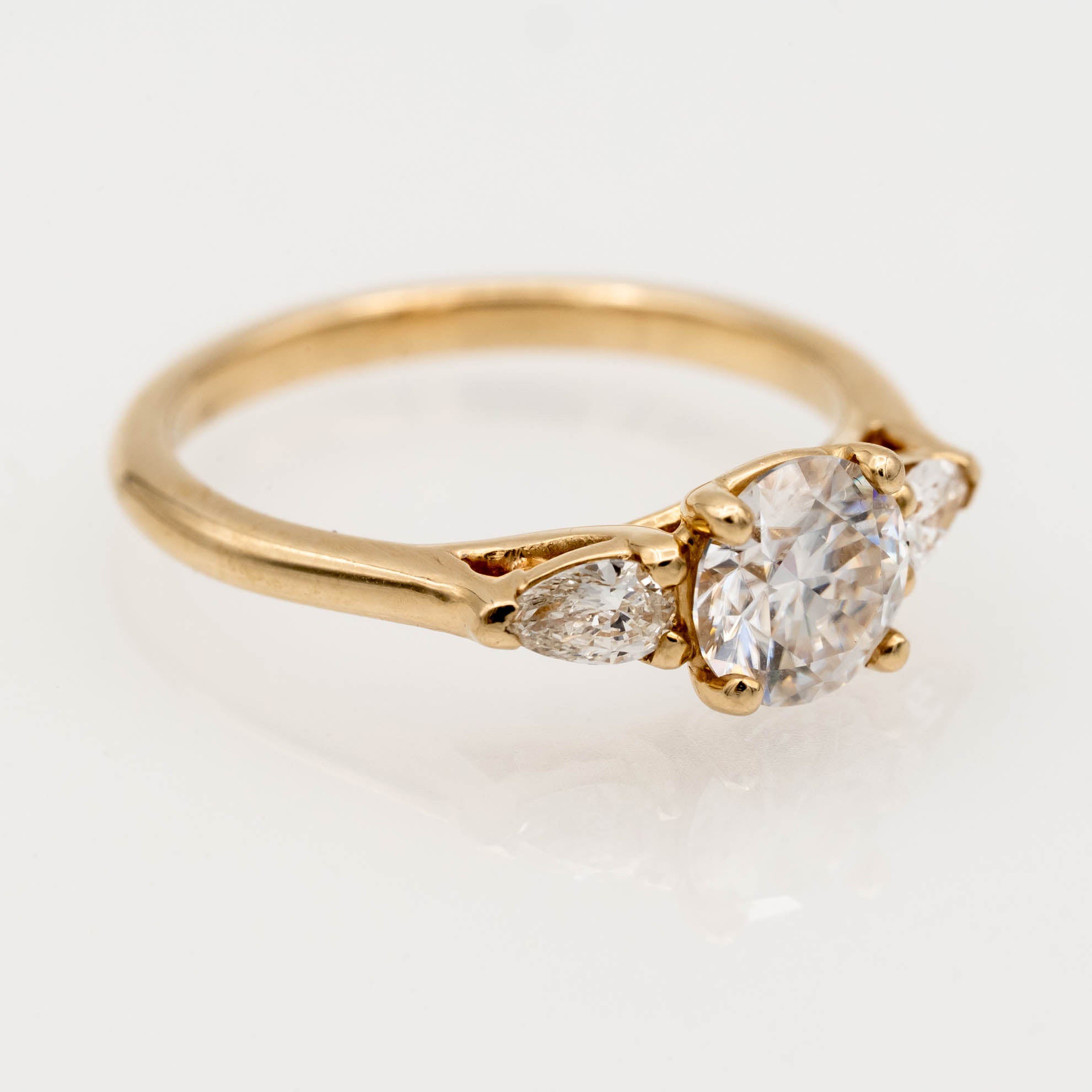 Acacia Ring Setting - Elegant & Durable Wedding Band for Women - Perfect for Engagement, Anniversary & Special Occasions