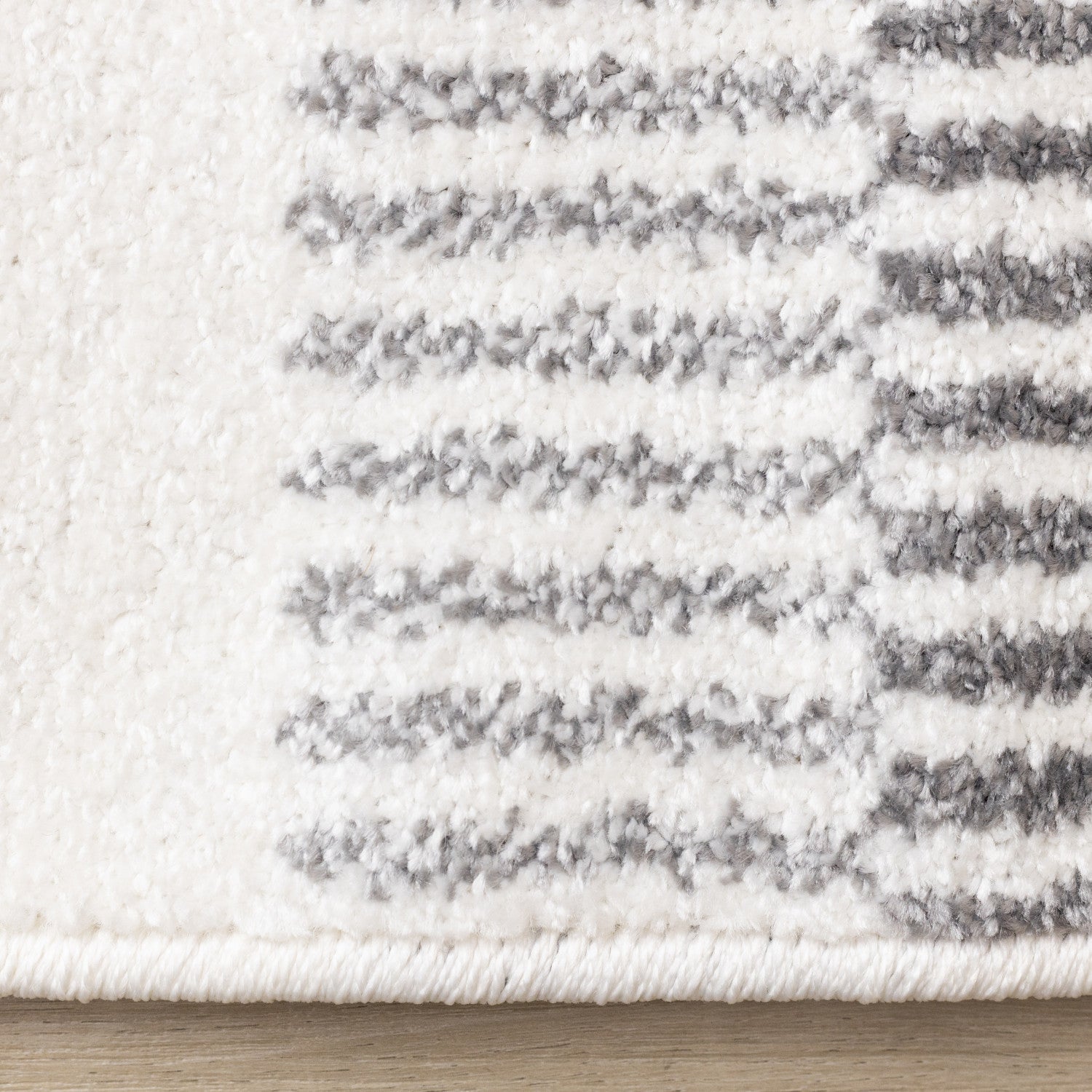 Claremont Modern Area Rug 5' x 8' - Sleek White & Grey Design for Living Room, Bedroom & Office Decor