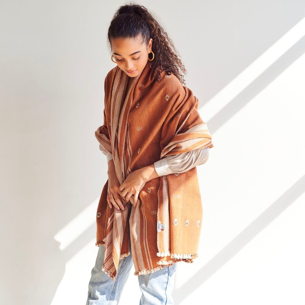 Soft Brown Reyti Organic Cotton Throw Blanket - Cozy & Eco-Friendly for Bed, Couch & Travel - Perfect for Home Decor, Gifts & Relaxation