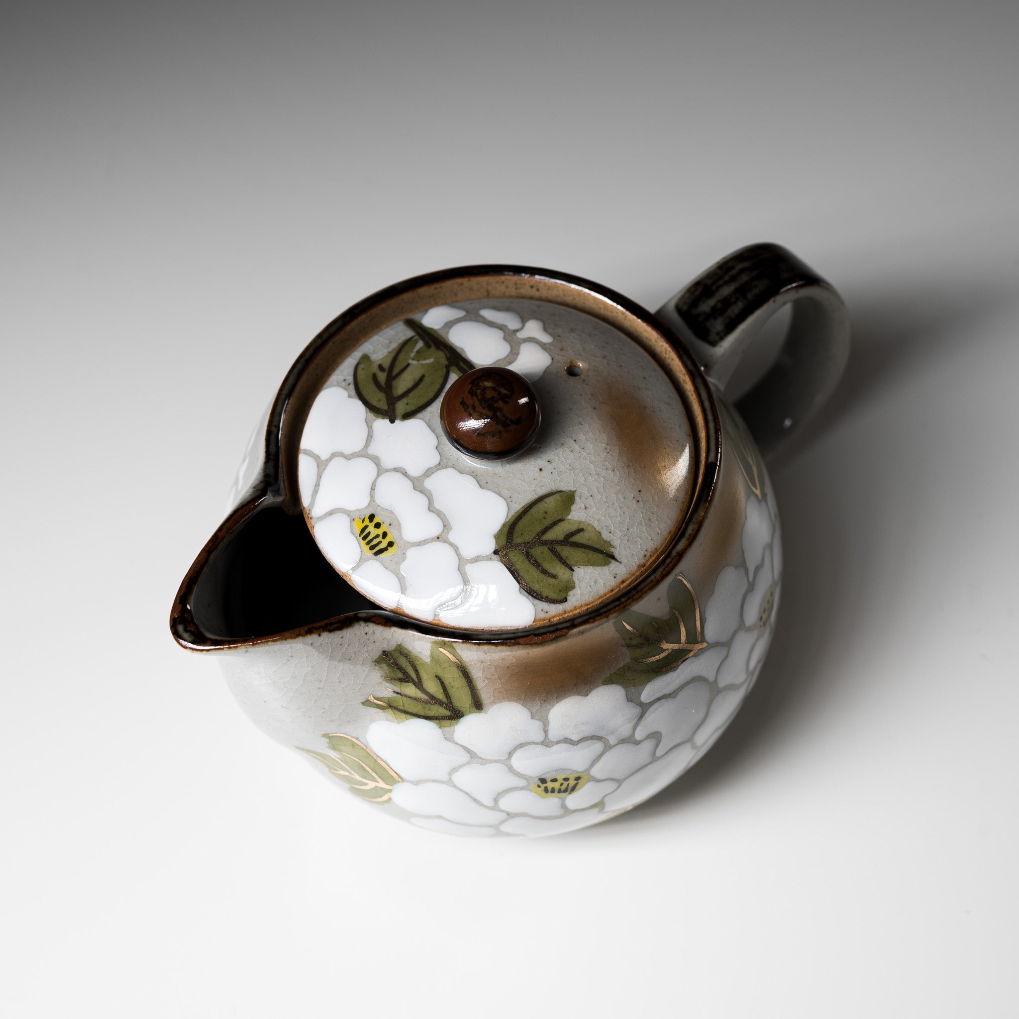 Premium Kutani Ware Japanese Single Tea Pot - Handcrafted White Peony Design for Authentic Matcha & Green Tea Ceremony | Perfect Gift for Tea Lovers & Home Decor