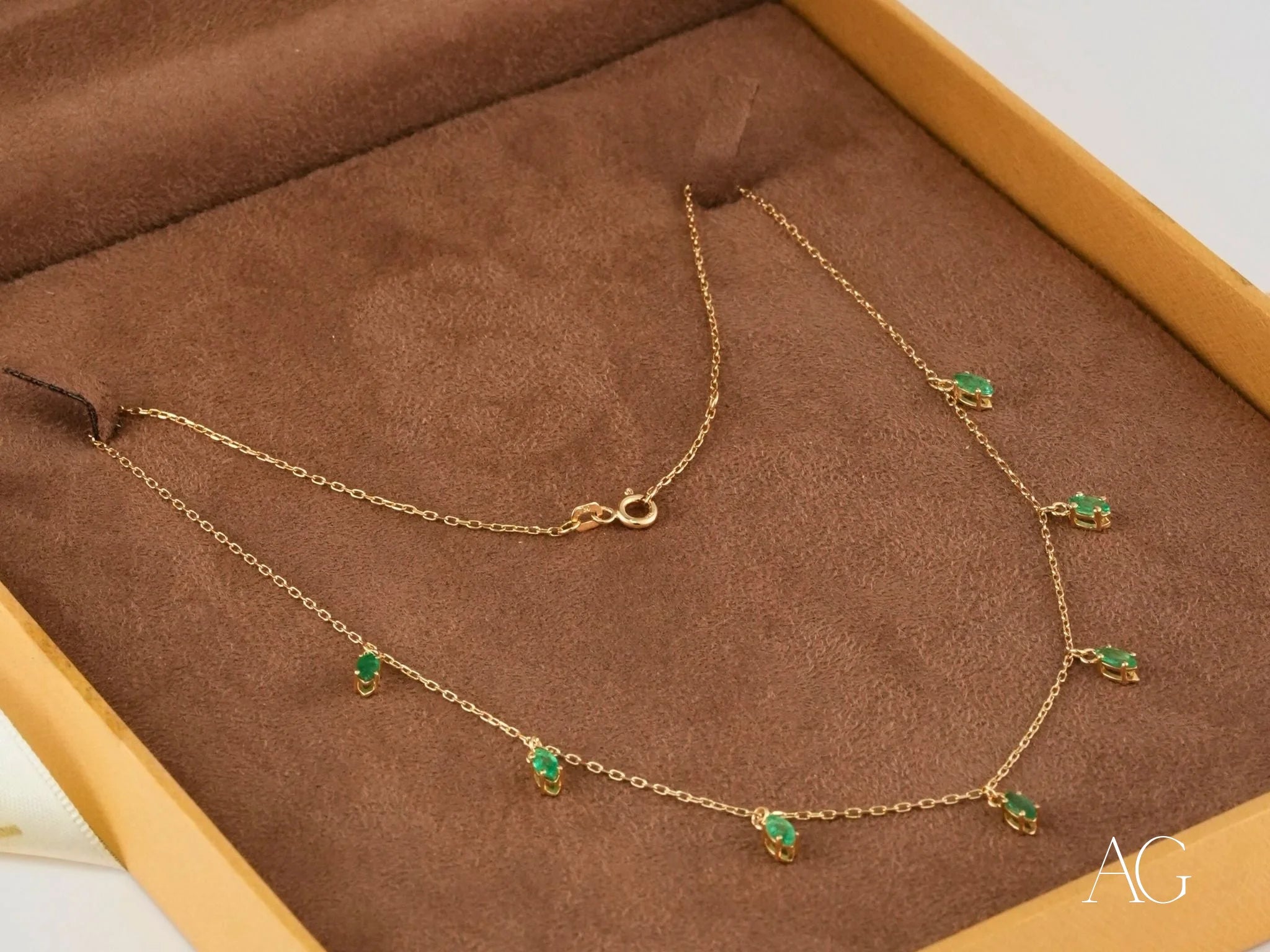 18k Gold Emerald Necklace - Elegant Green Gemstone Jewelry for Women | Perfect for Weddings, Parties & Special Occasions