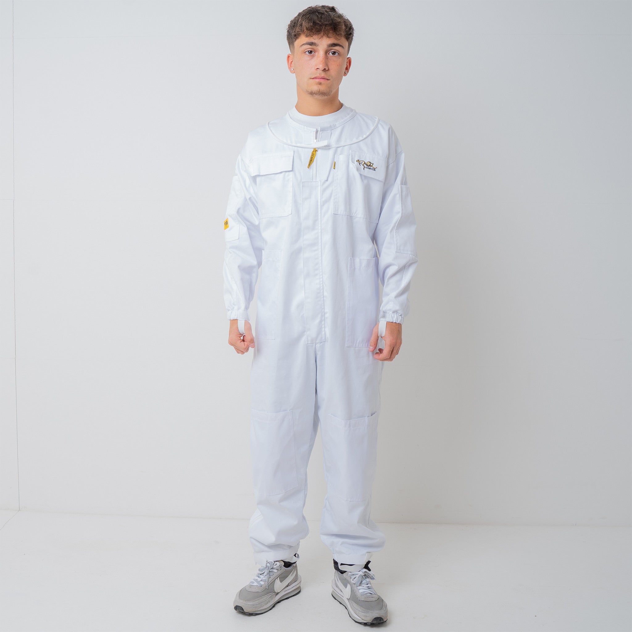 OZ ARMOUR Pre-Shrunk Poly Cotton Beekeeping Suit with Fencing Veil - Full Body Protection for Beekeepers - Ideal for Hive Inspections, Honey Harvesting & Beekeeping Safety