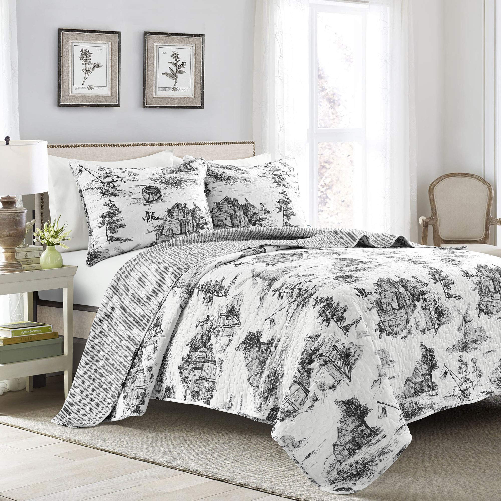French Country Toile Reversible Quilt Set - King Size White & Charcoal for Cozy Bedroom Decor