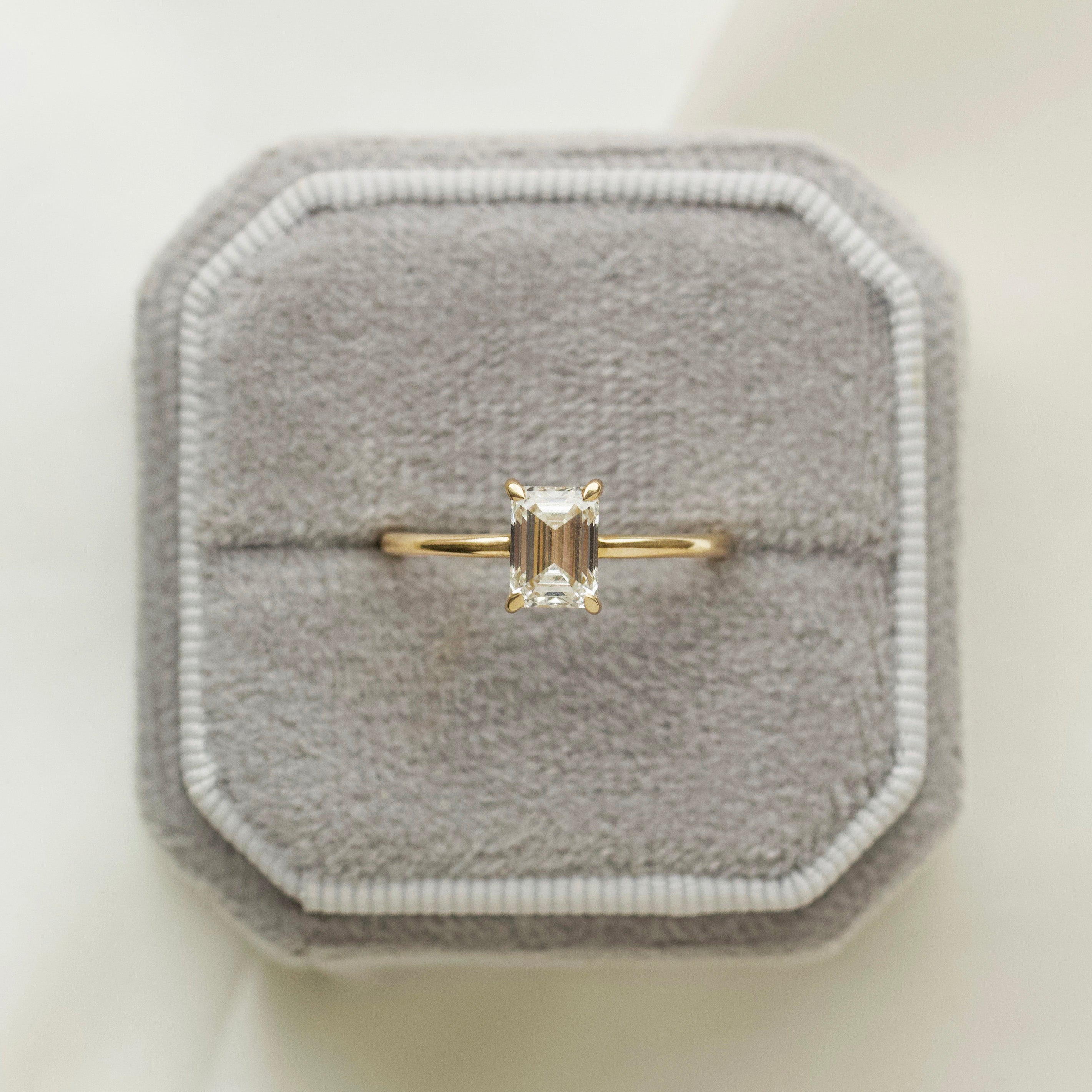 Emerald Cut CVD Diamond Solitaire Ring - 14K White Gold Engagement Ring for Women, Size 7 (UK Size O 1/2) - Perfect for Proposals, Anniversaries & Special Occasions