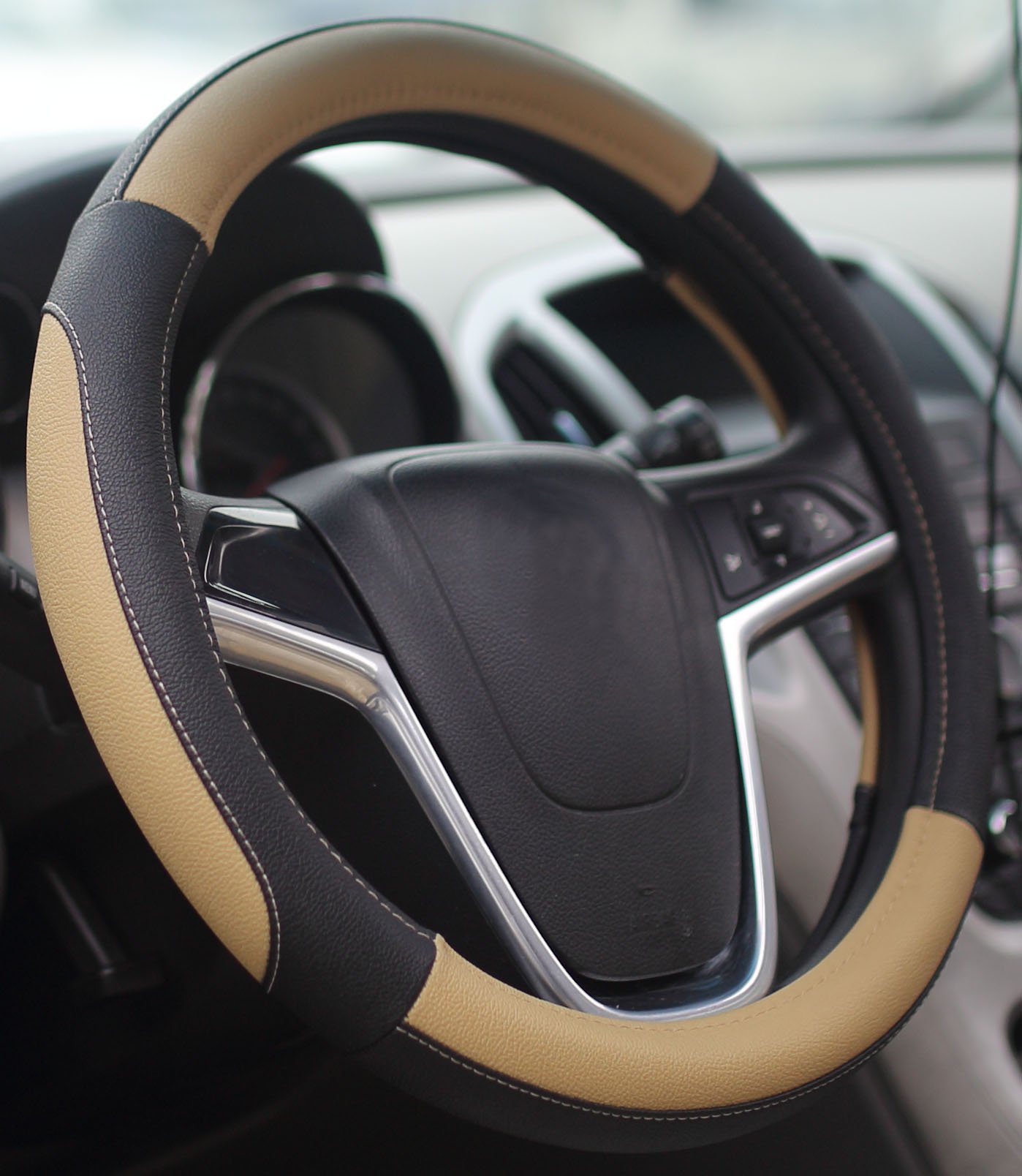 Mayco Bell 15 Inch Car Steering Wheel Cover - No Smell, Comfortable & Durable for Safe Driving - Black/Beige - Perfect for Daily Commute, Road Trips & Winter Protection