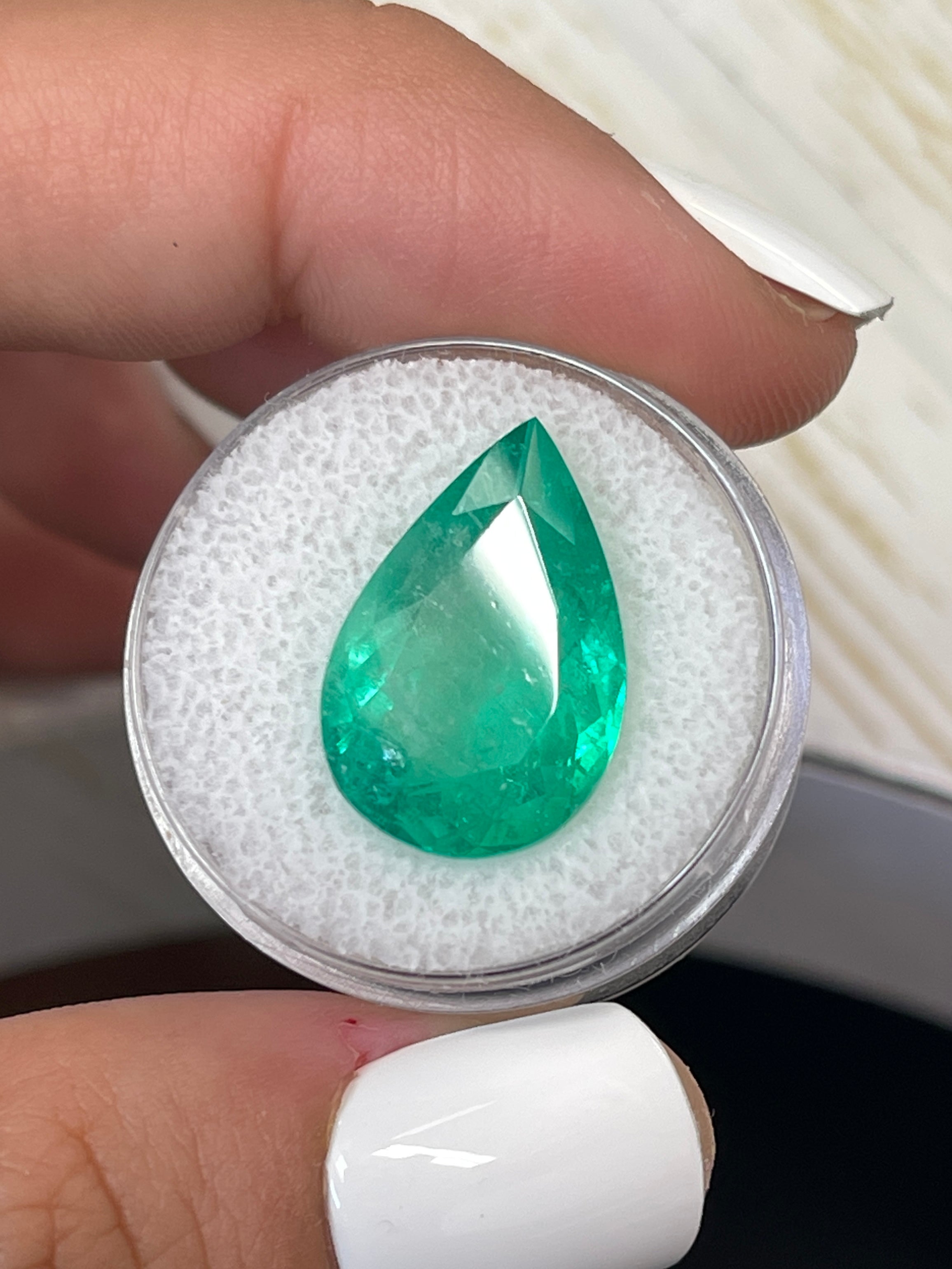 10.05 Carat Natural Colombian Emerald Pear Cut Loose Gemstone - 20x13mm Vivid Green for Jewelry Making & Engagement Rings
