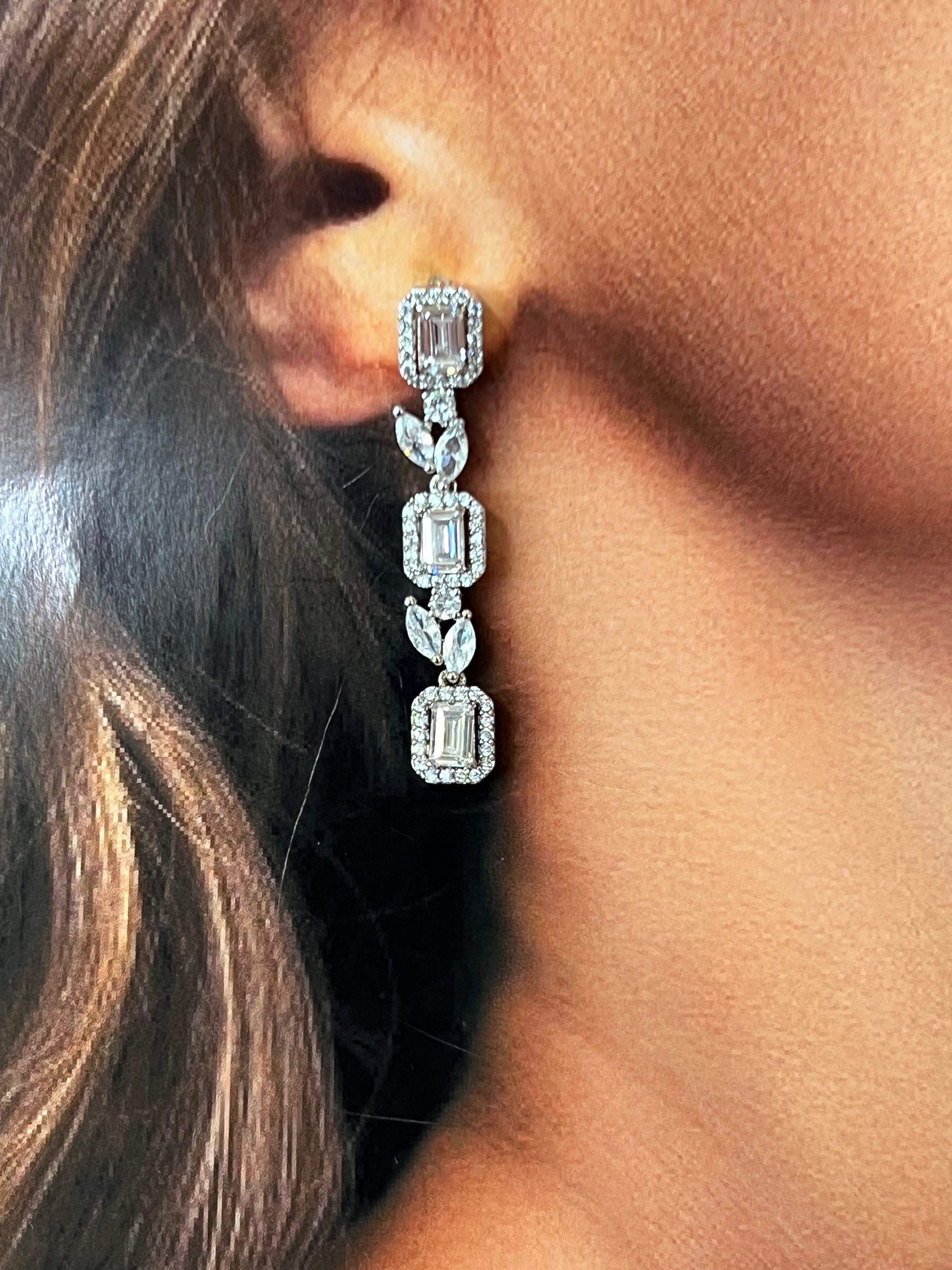 Stunning Swarovski Crystal Plush Earrings for Women - Elegant Dangling Earrings for Parties, Weddings & Special Occasions