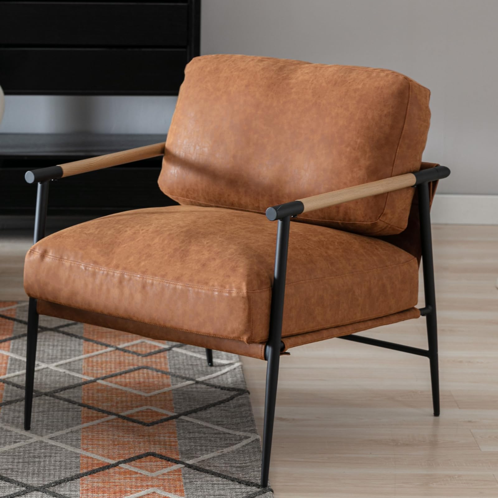 HEAH-YO Modern Accent Chair - PU Faux Leather Living Room Armchair with Sturdy Metal Legs & Backrest - Comfortable Reading Chair for Bedroom, Office or Lounge - Brown Home Decor Furniture for Small Spaces